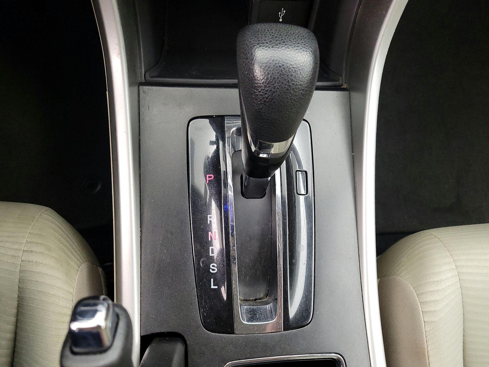 Thumbnail: 2015 Honda Accord - 16
