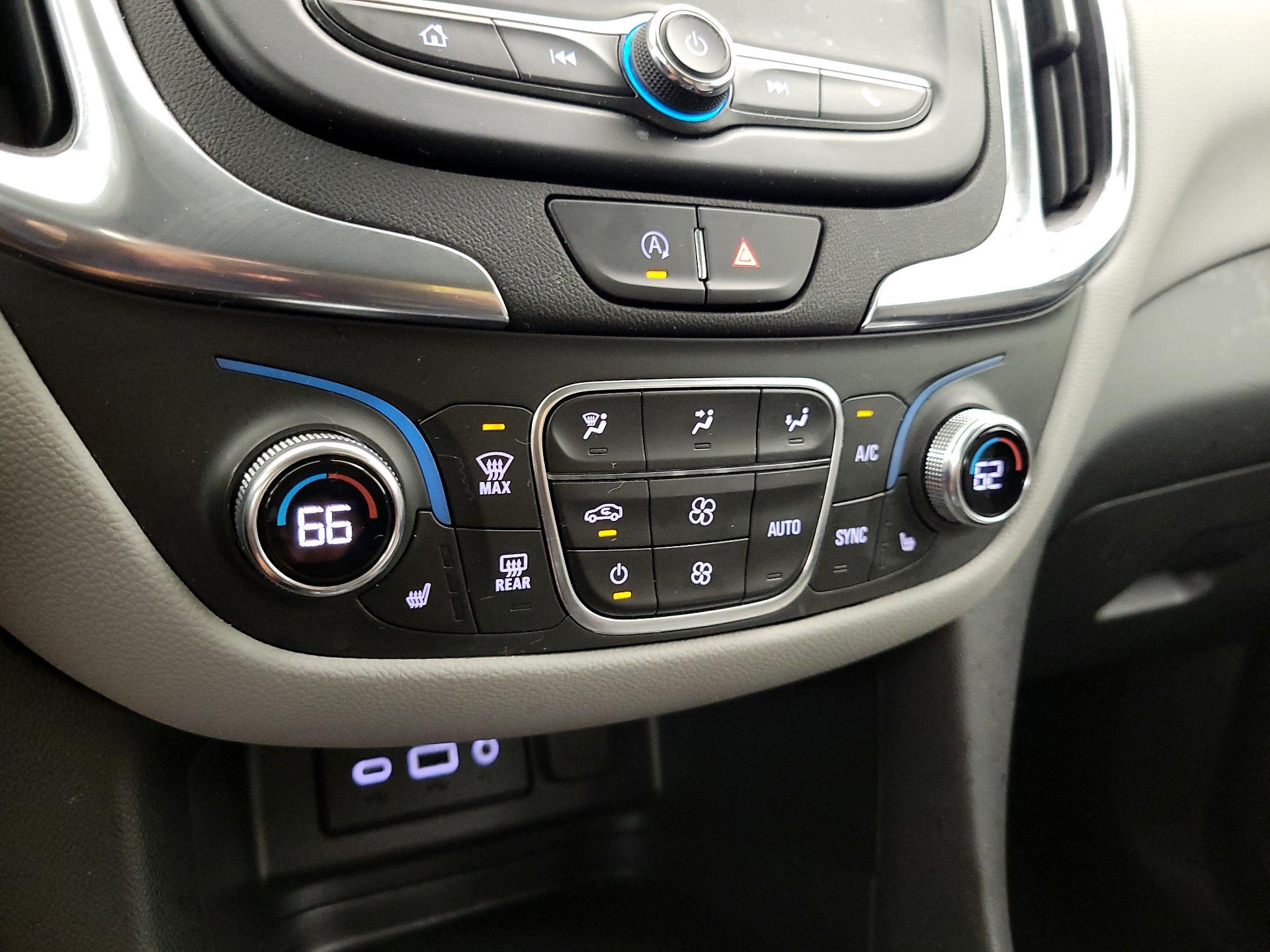 Thumbnail: 2022 Chevrolet Equinox - 16