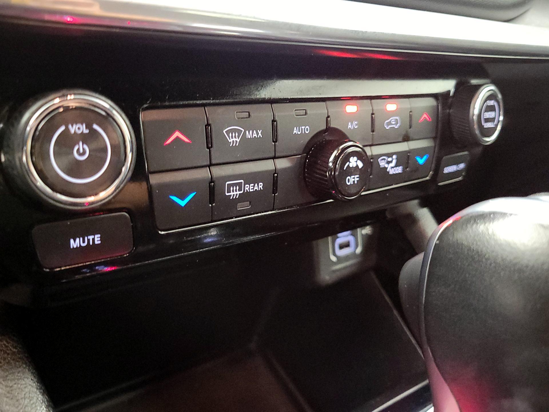 Thumbnail: 2023 Jeep Compass - 16