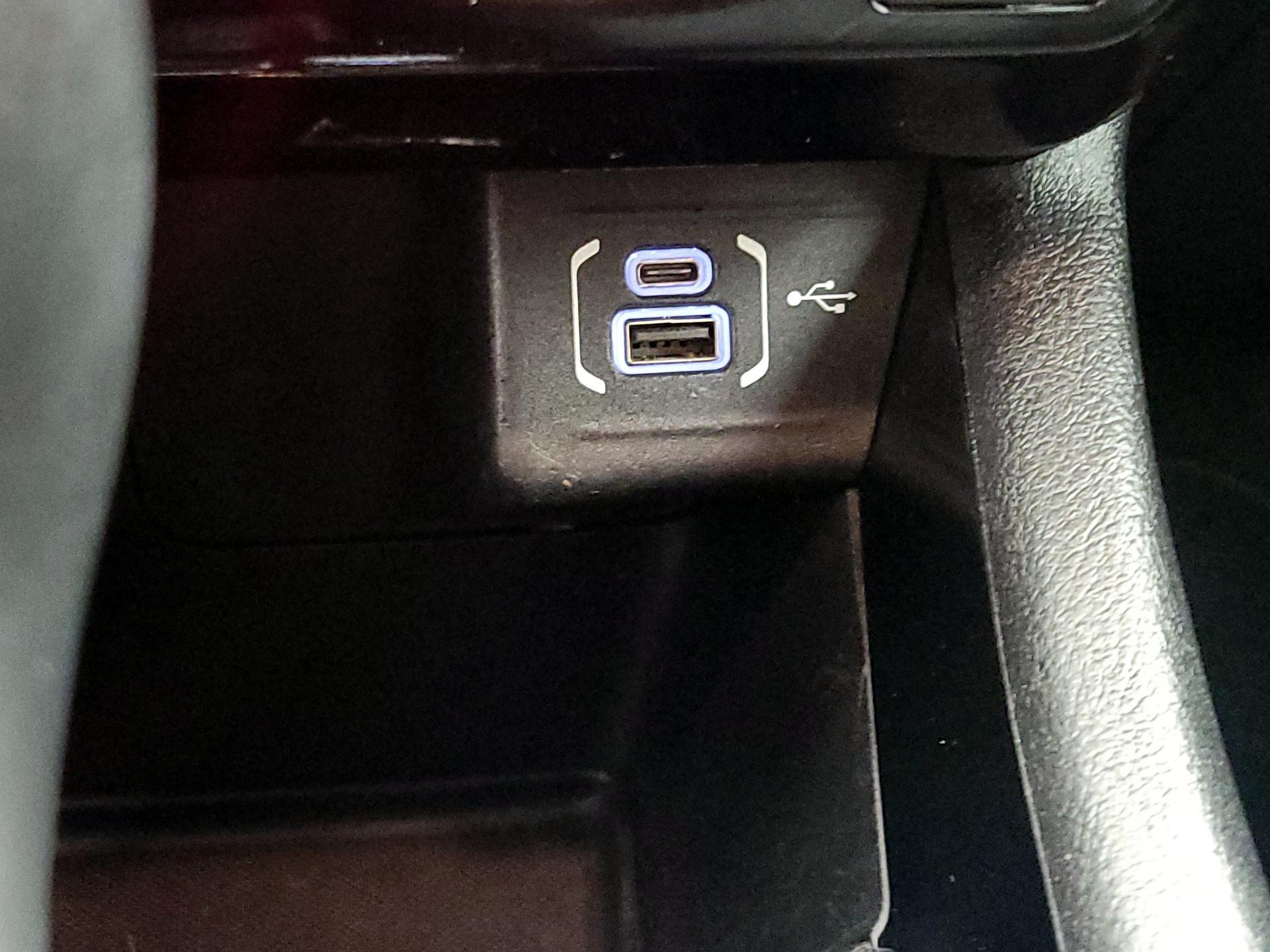 Thumbnail: 2023 Jeep Compass - 18