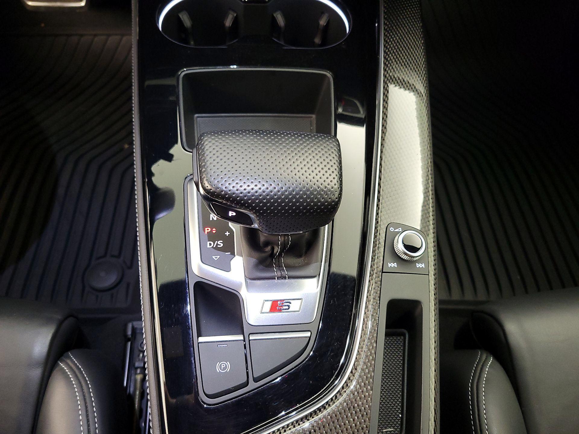 Thumbnail: 2021 Audi S4 - 17
