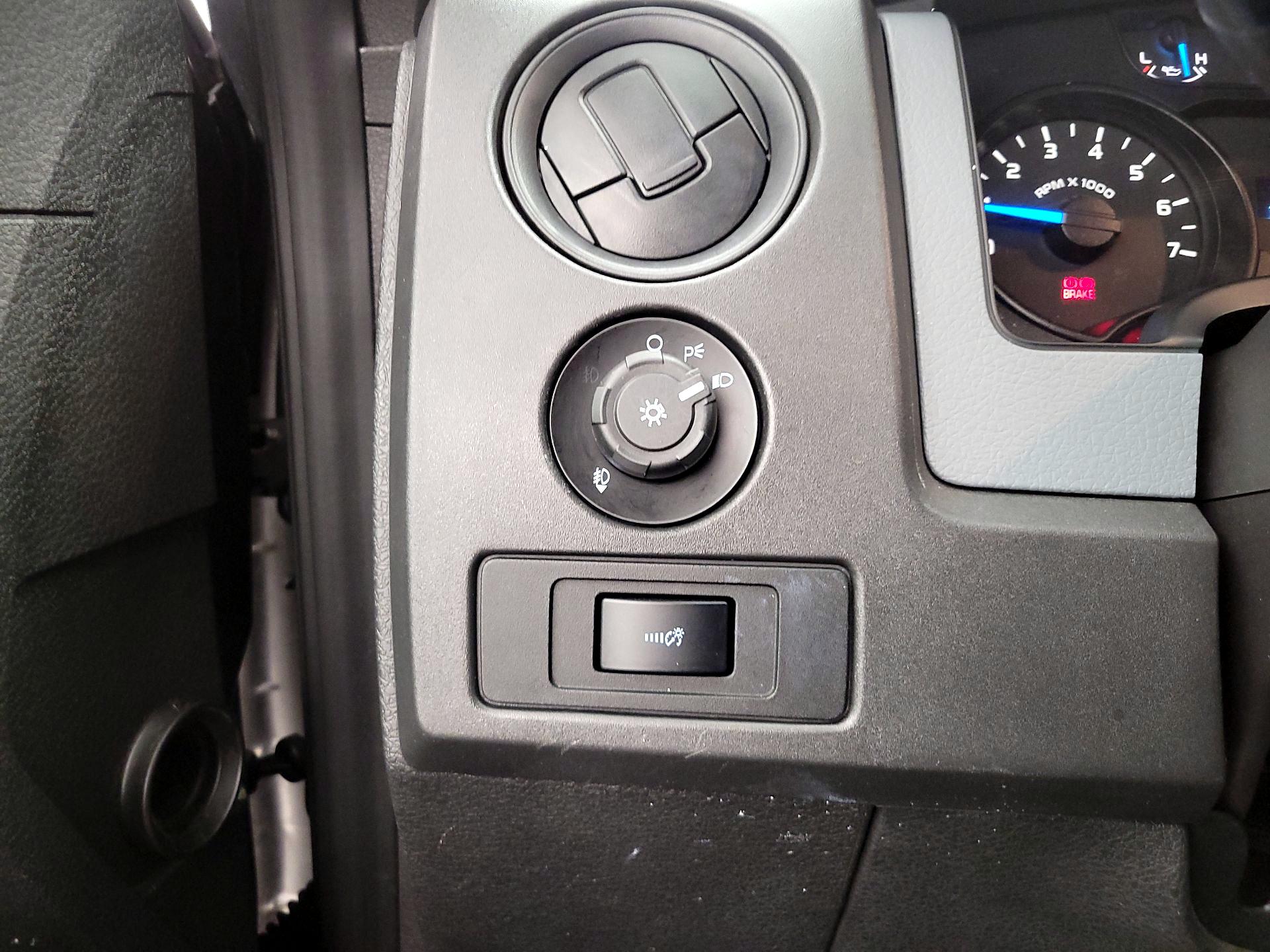 Thumbnail: 2014 Ford F-150 - 13