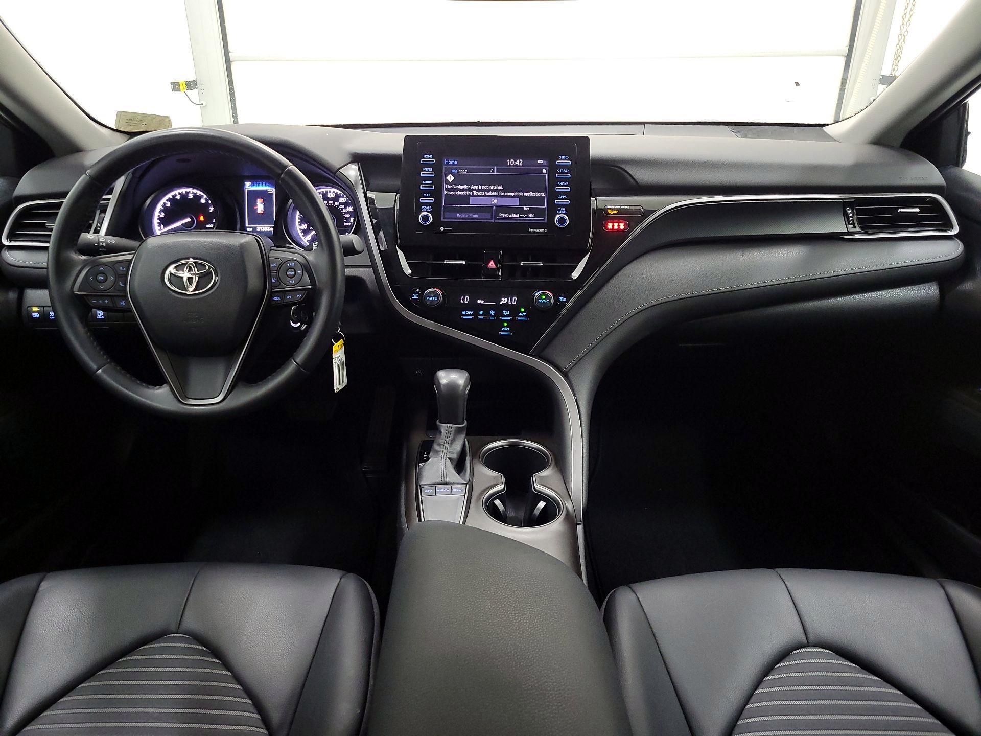 Thumbnail: 2022 Toyota Camry - 9