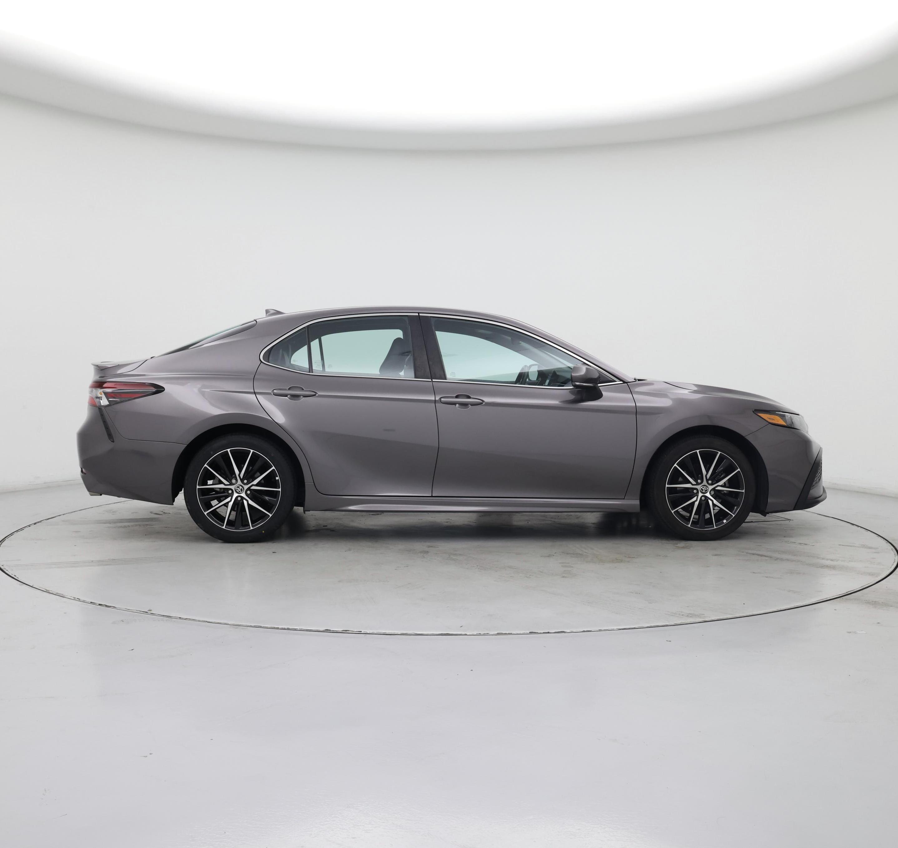 Thumbnail: 2022 Toyota Camry - 7