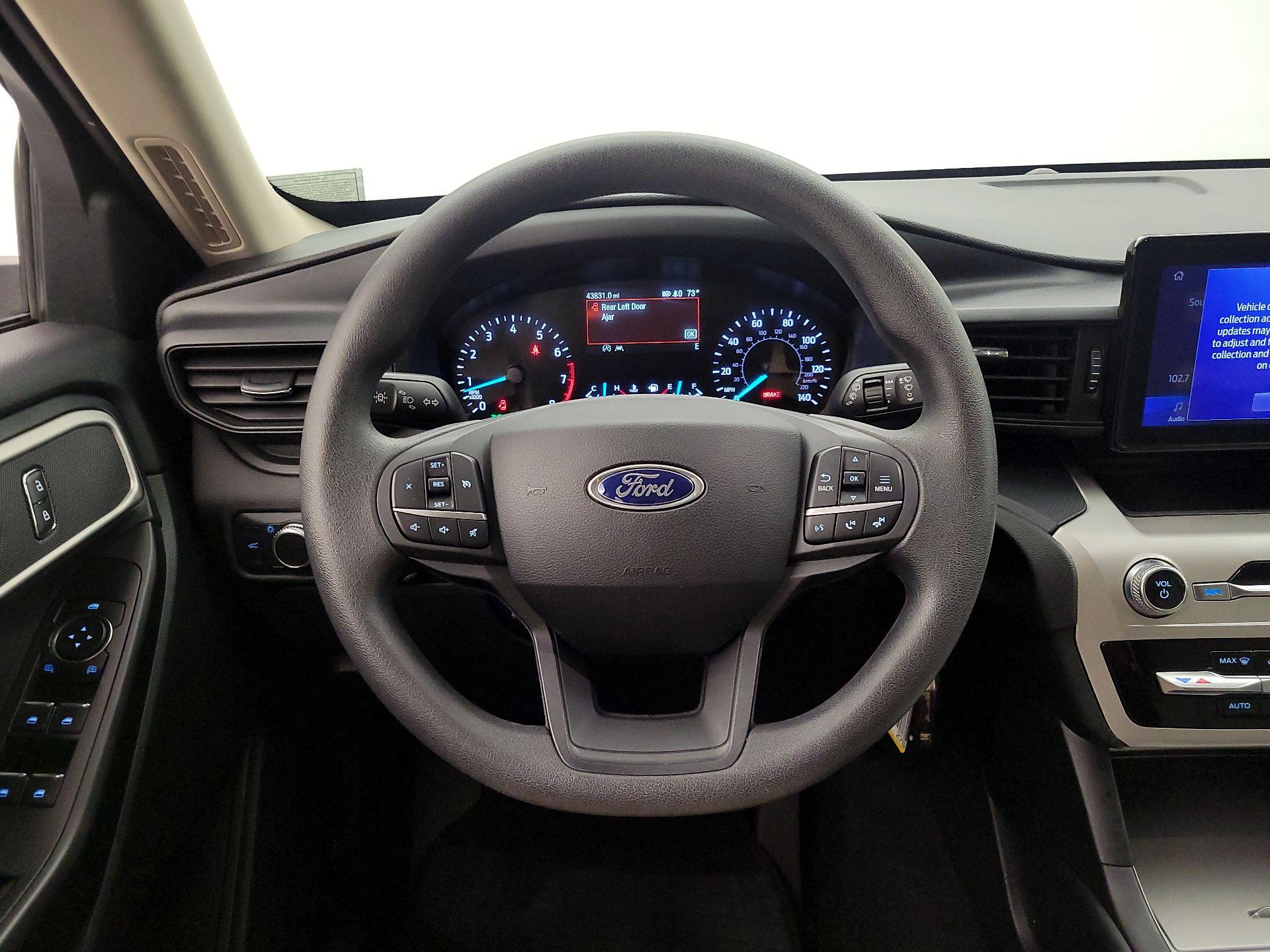 Thumbnail: 2021 Ford Explorer - 10
