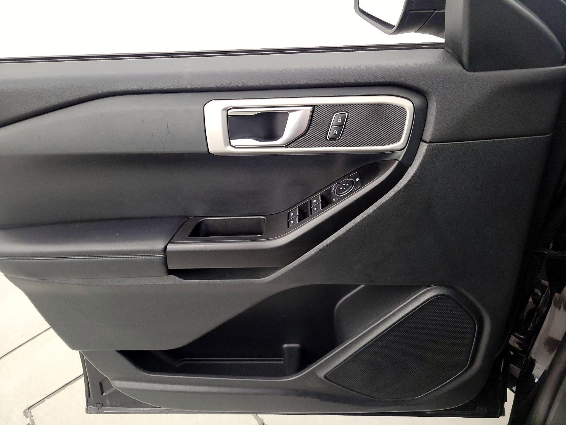 Thumbnail: 2021 Ford Explorer - 12