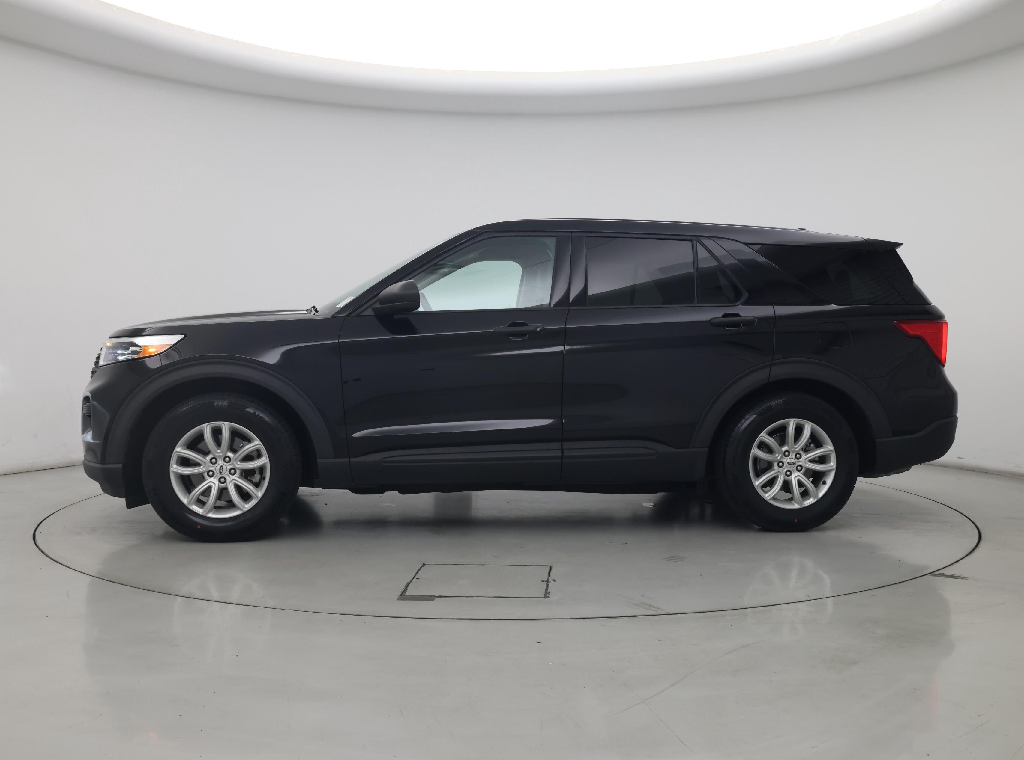 Thumbnail: 2021 Ford Explorer - 3