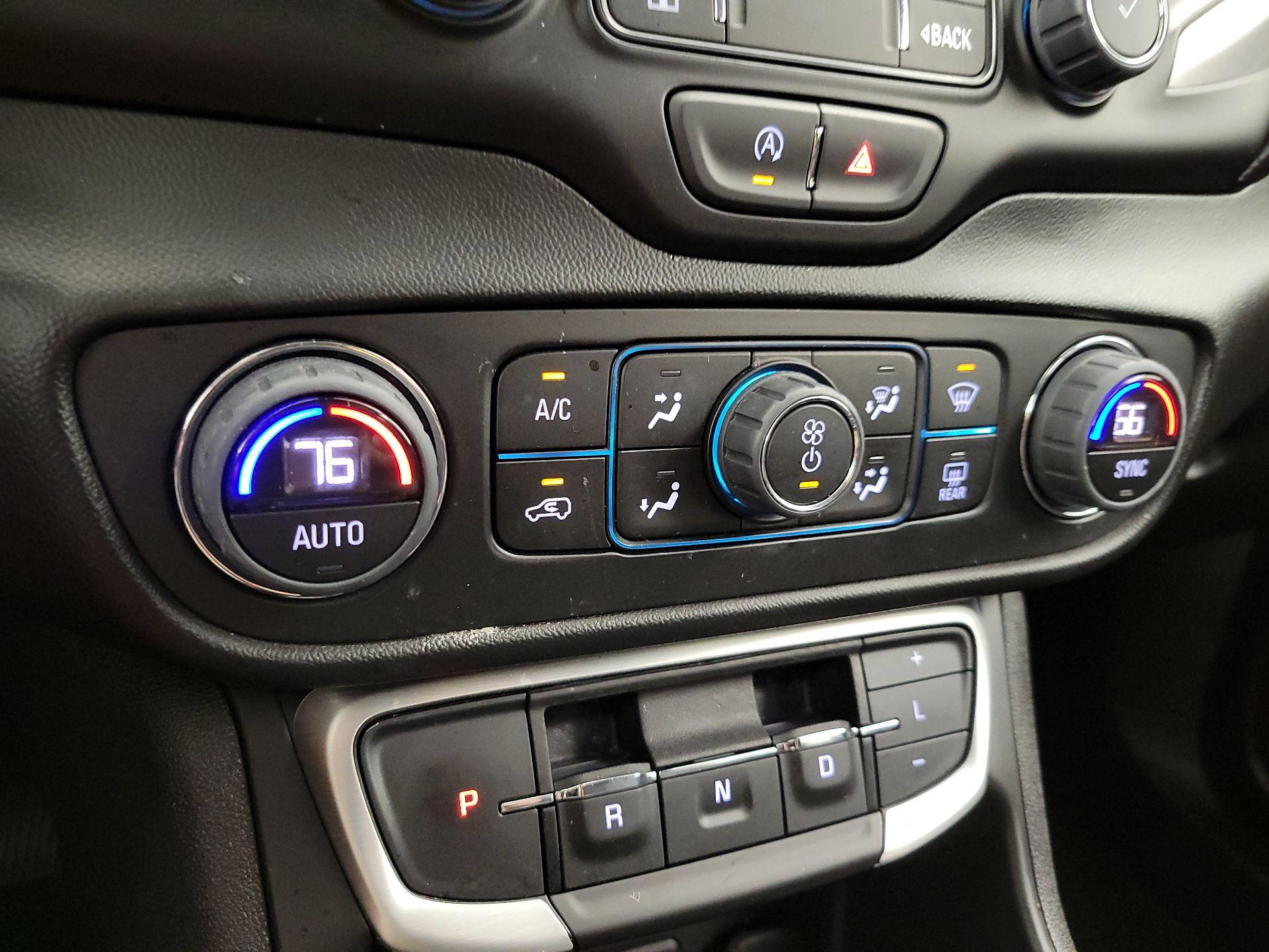 Thumbnail: 2022 GMC Terrain - 16
