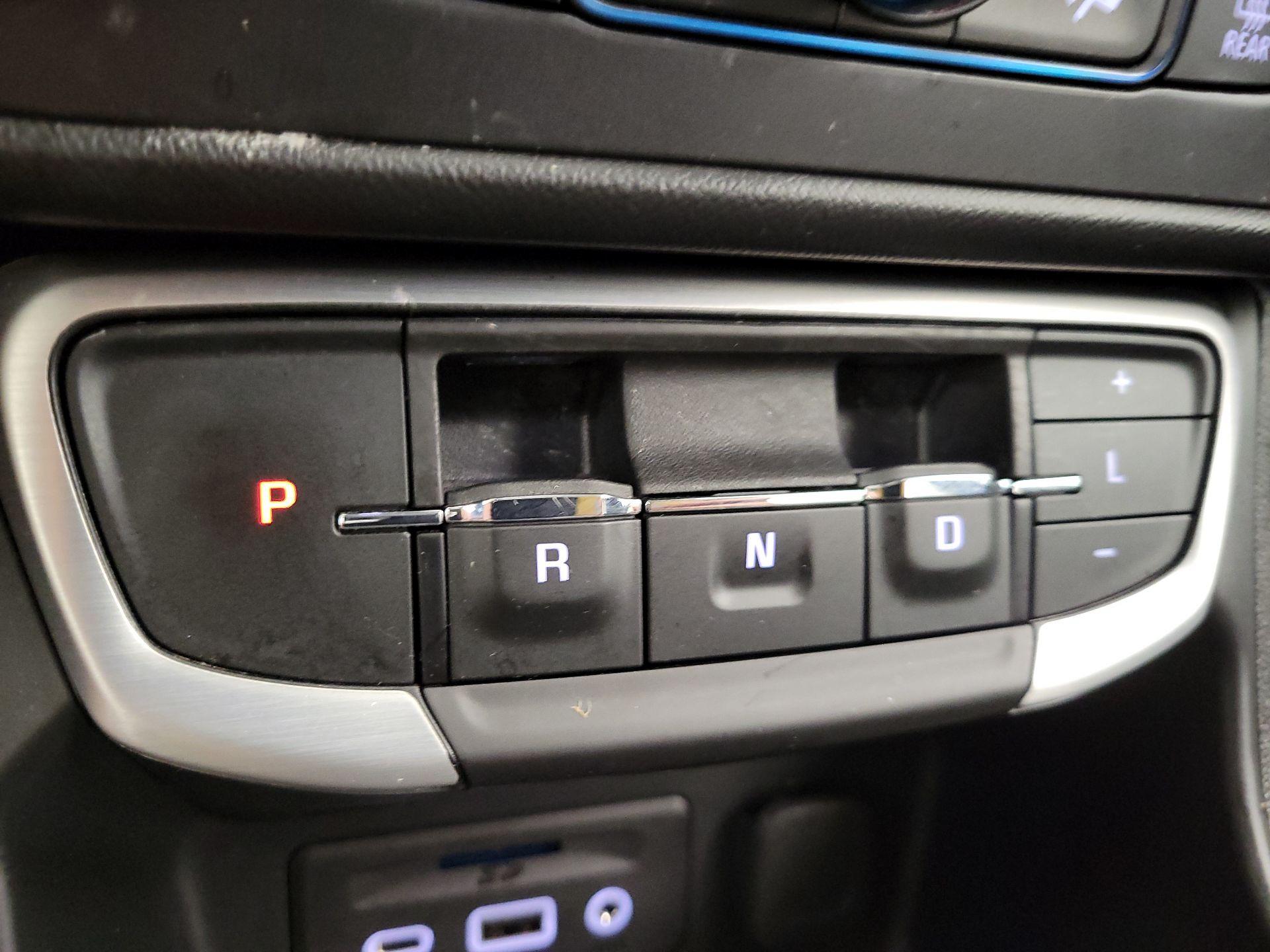 Thumbnail: 2022 GMC Terrain - 17