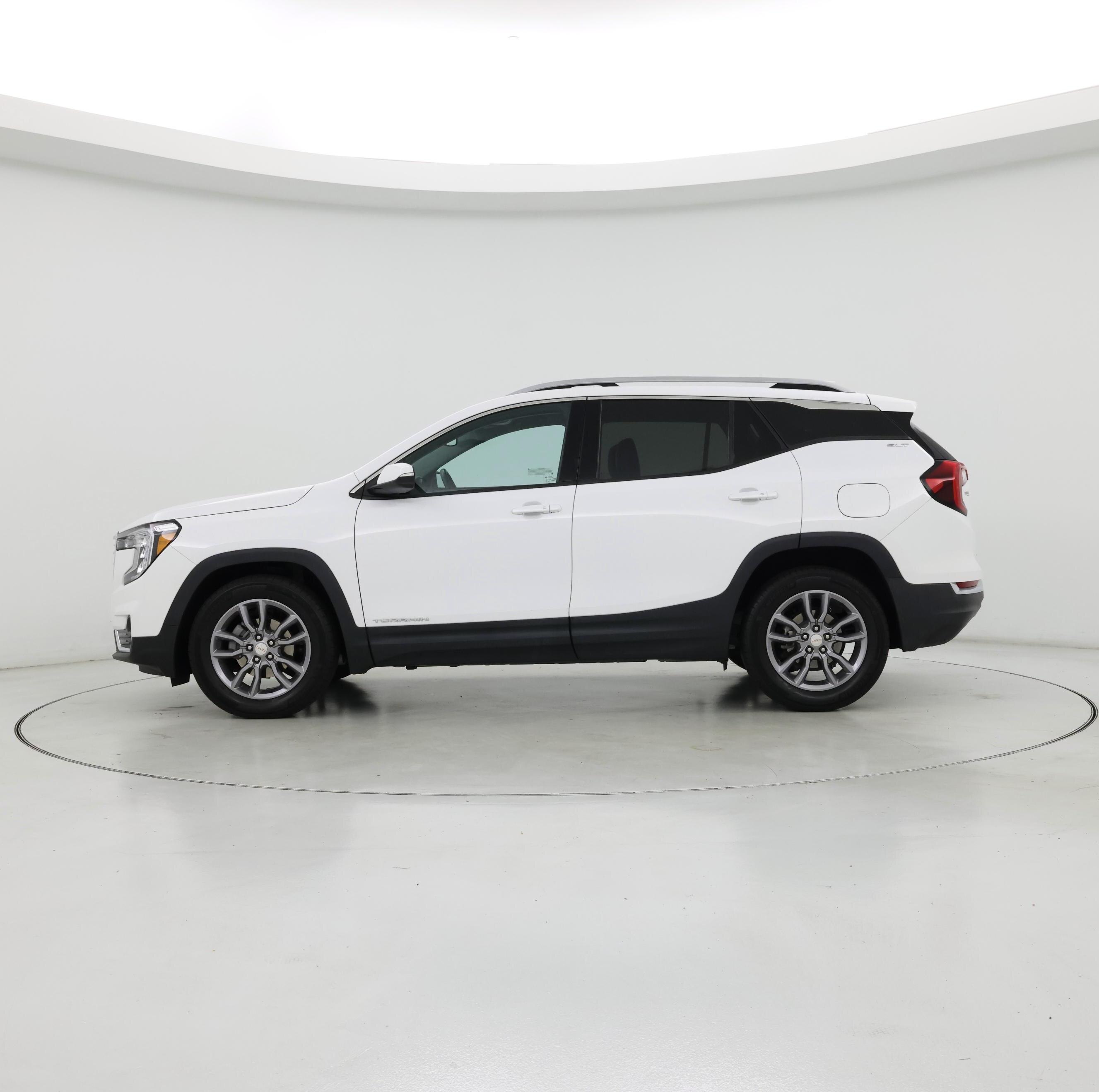 Thumbnail: 2022 GMC Terrain - 3