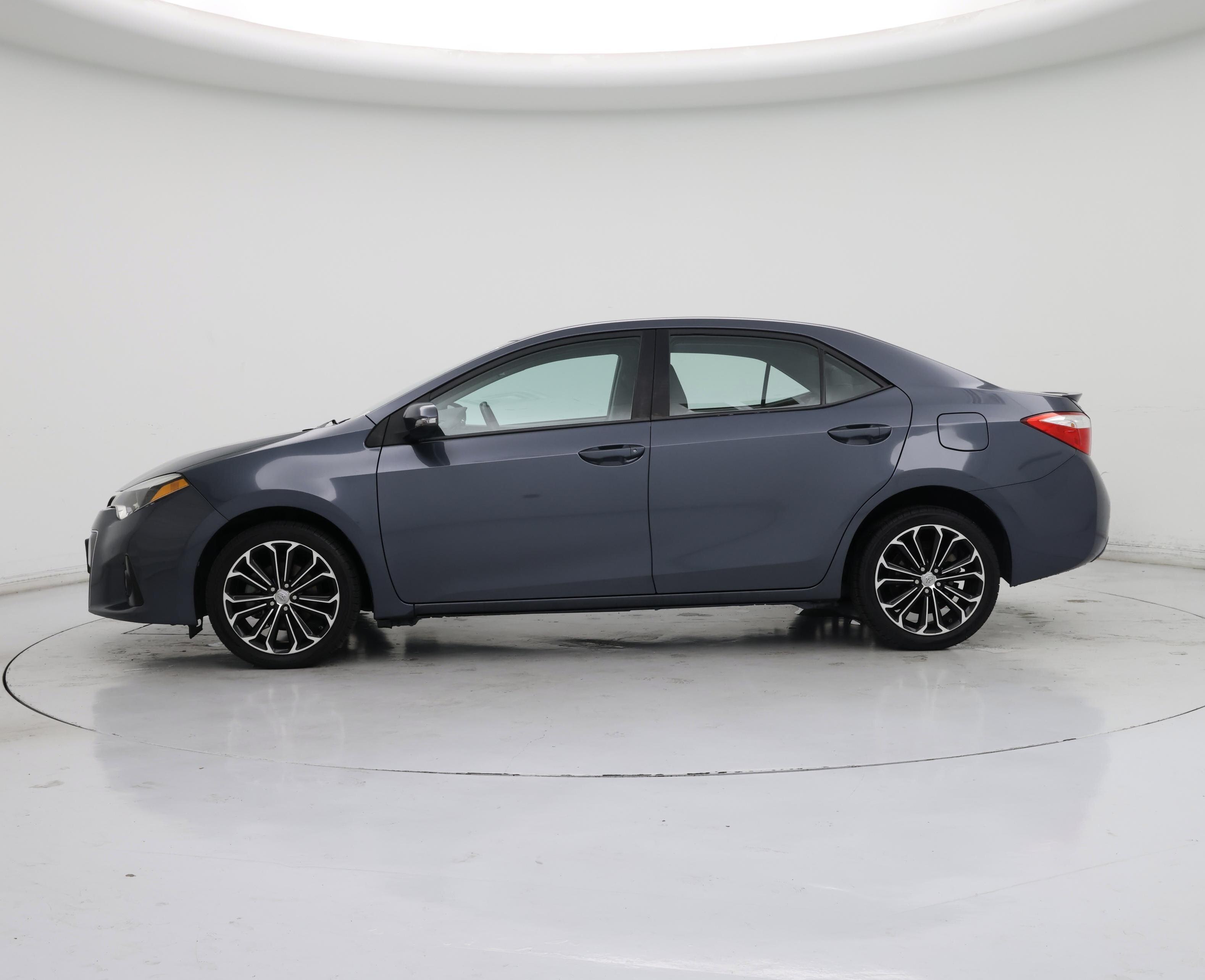 Thumbnail: 2016 Toyota Corolla - 3