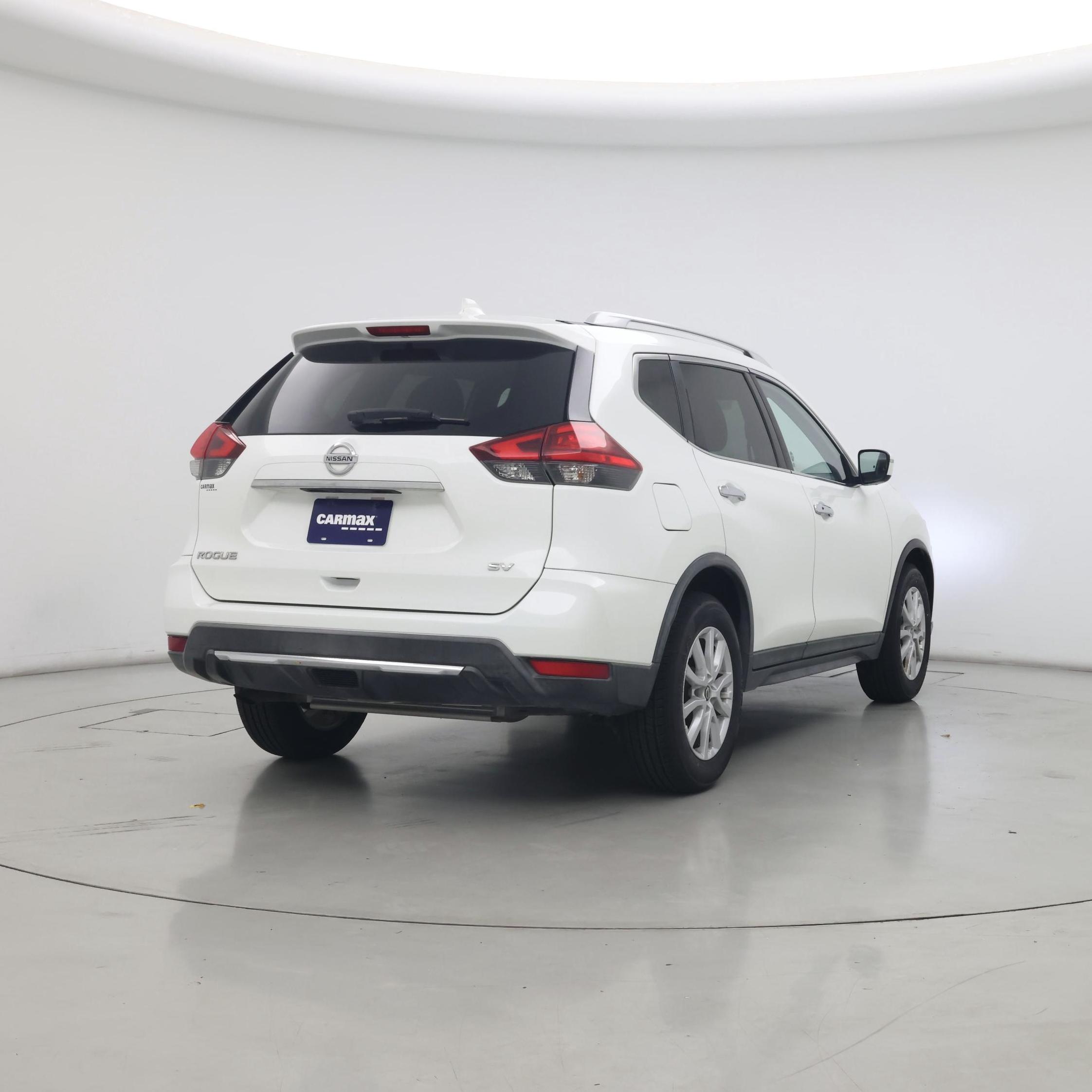 Thumbnail: 2017 Nissan Rogue - 8