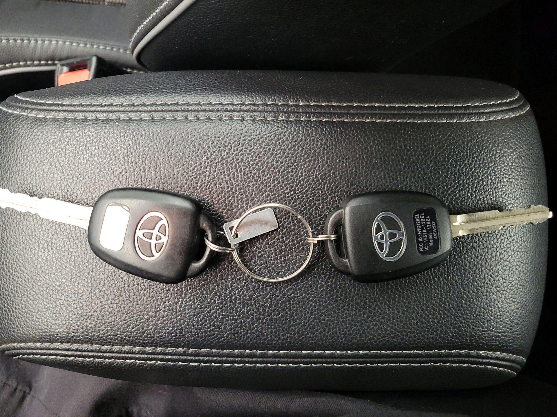 Thumbnail: 2015 Toyota Corolla - 20