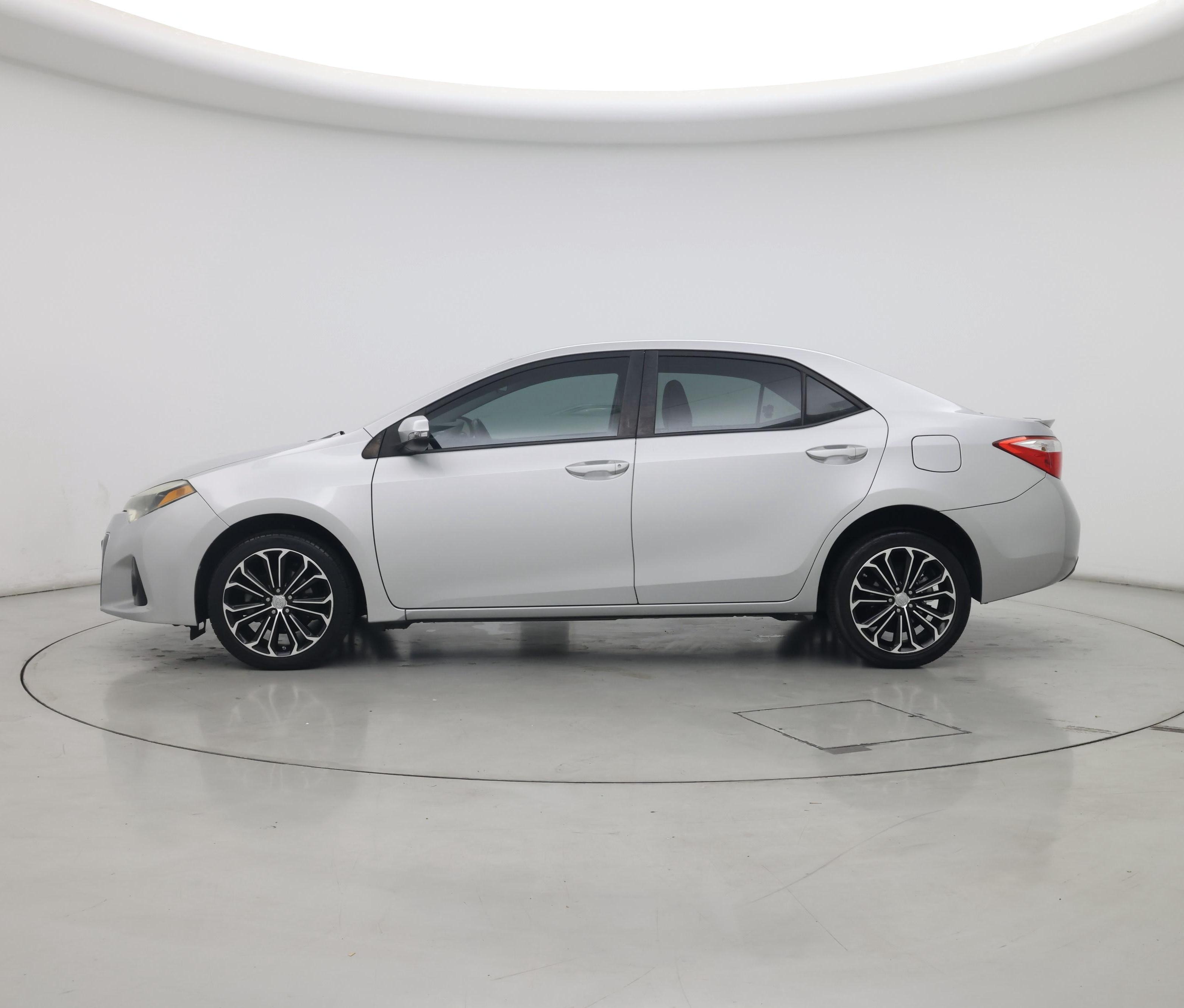 Thumbnail: 2015 Toyota Corolla - 3
