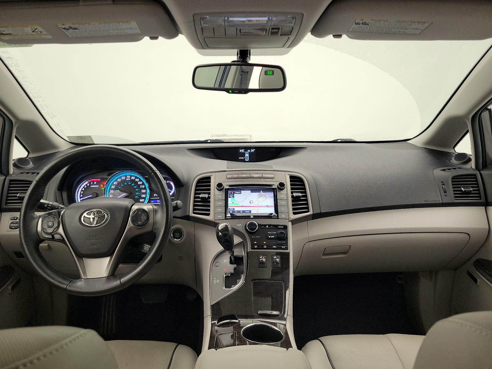Thumbnail: 2015 Toyota Venza - 9