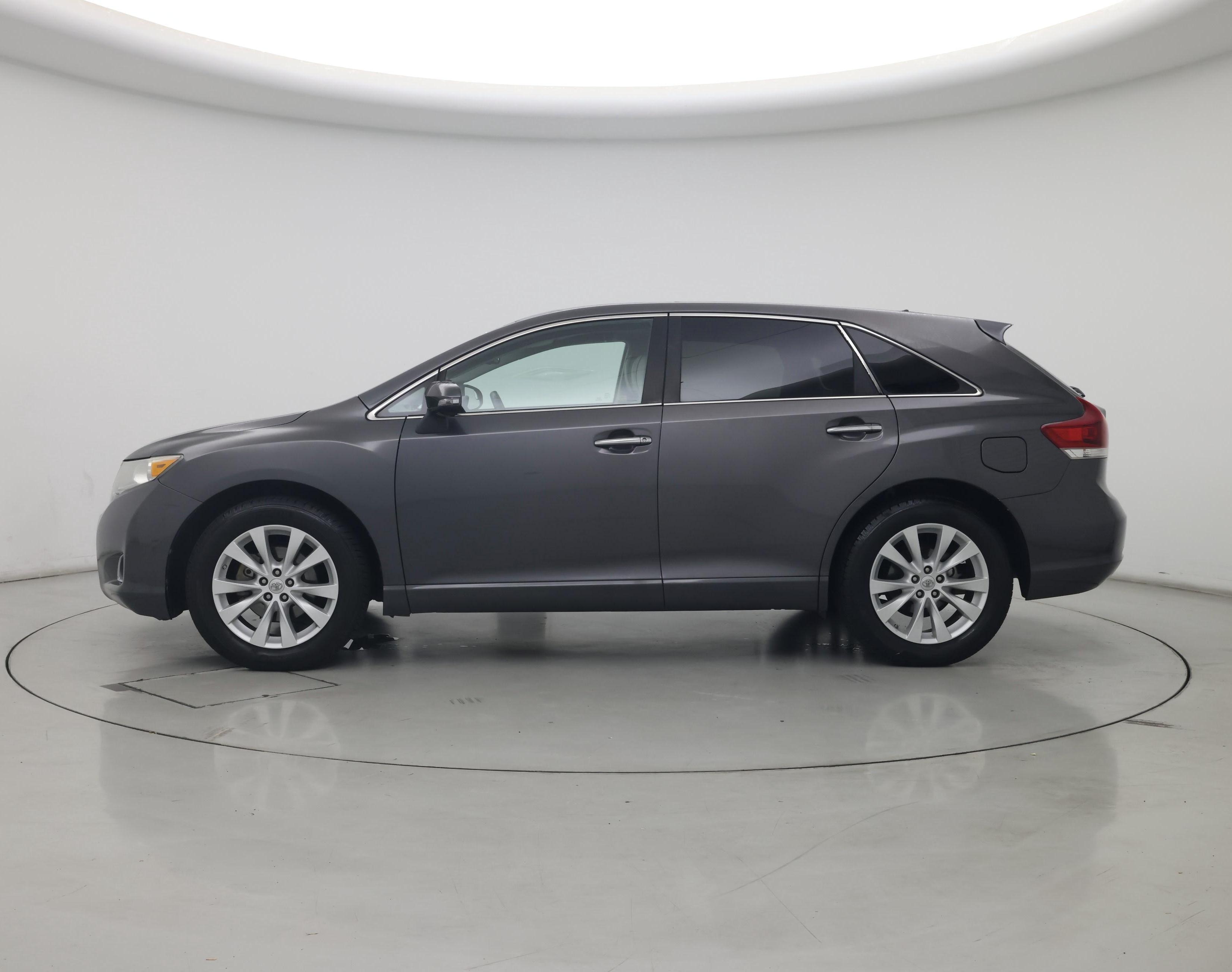 Thumbnail: 2015 Toyota Venza - 3