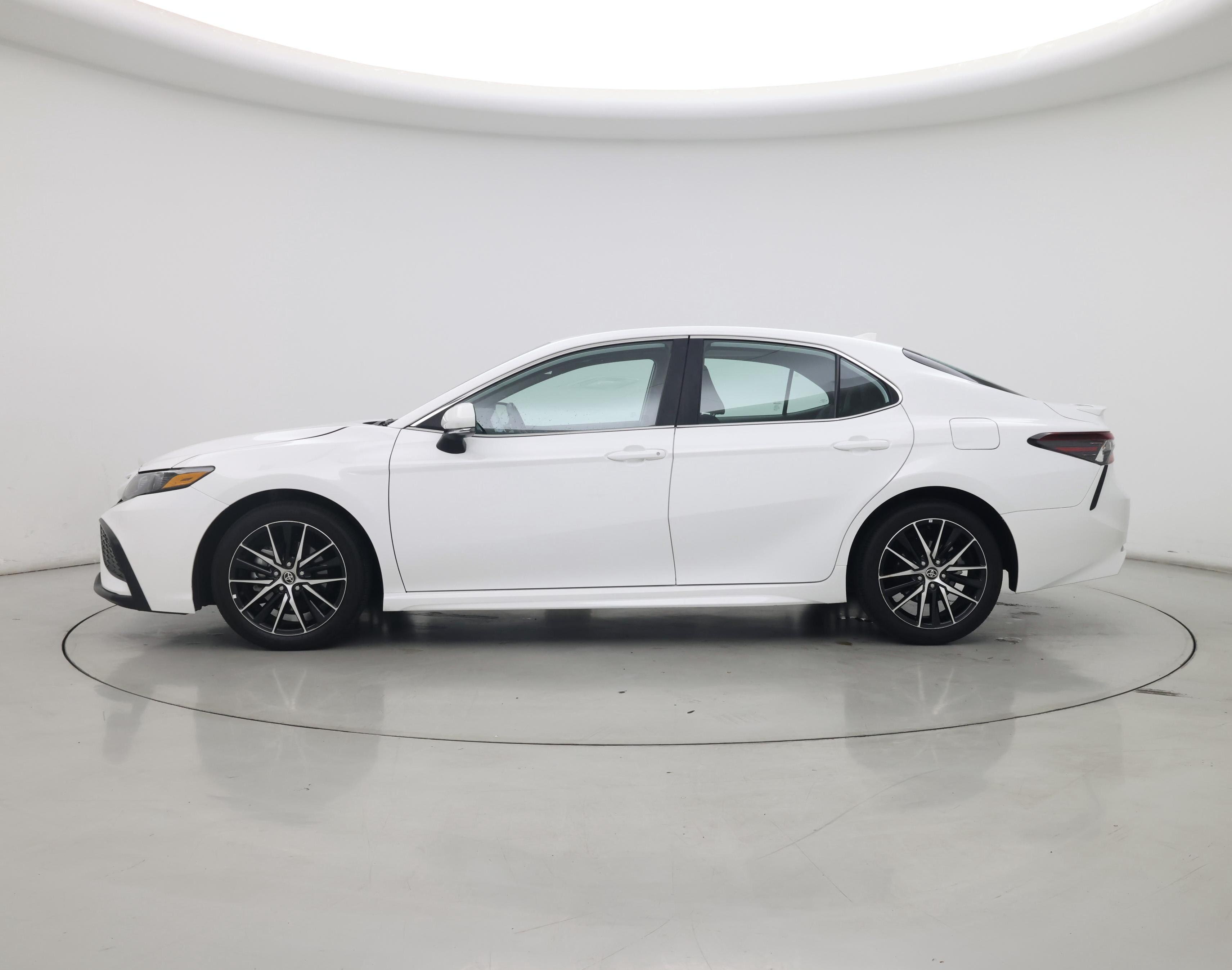 Thumbnail: 2024 Toyota Camry - 3