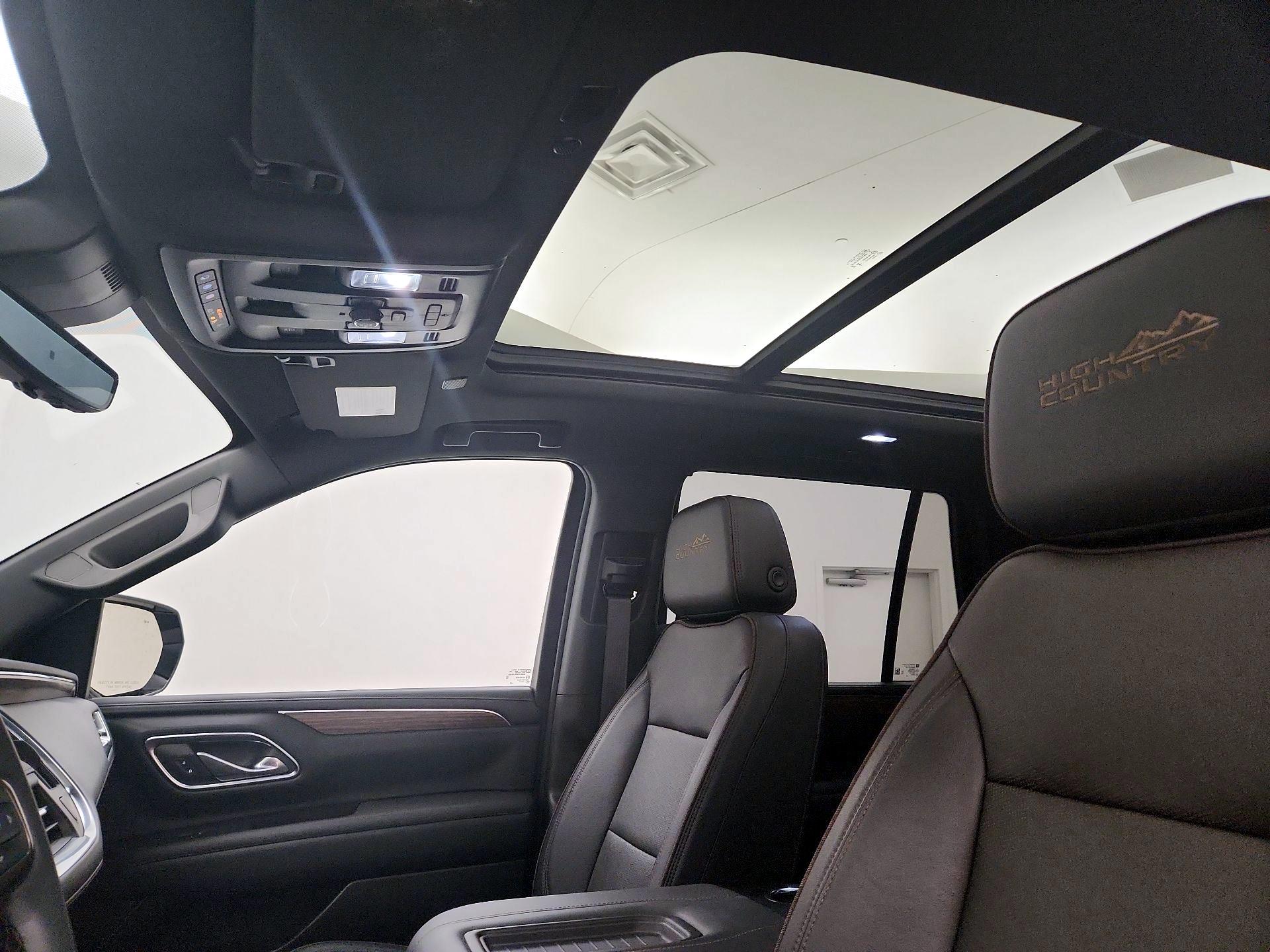 Thumbnail: 2023 Chevrolet Tahoe - 19
