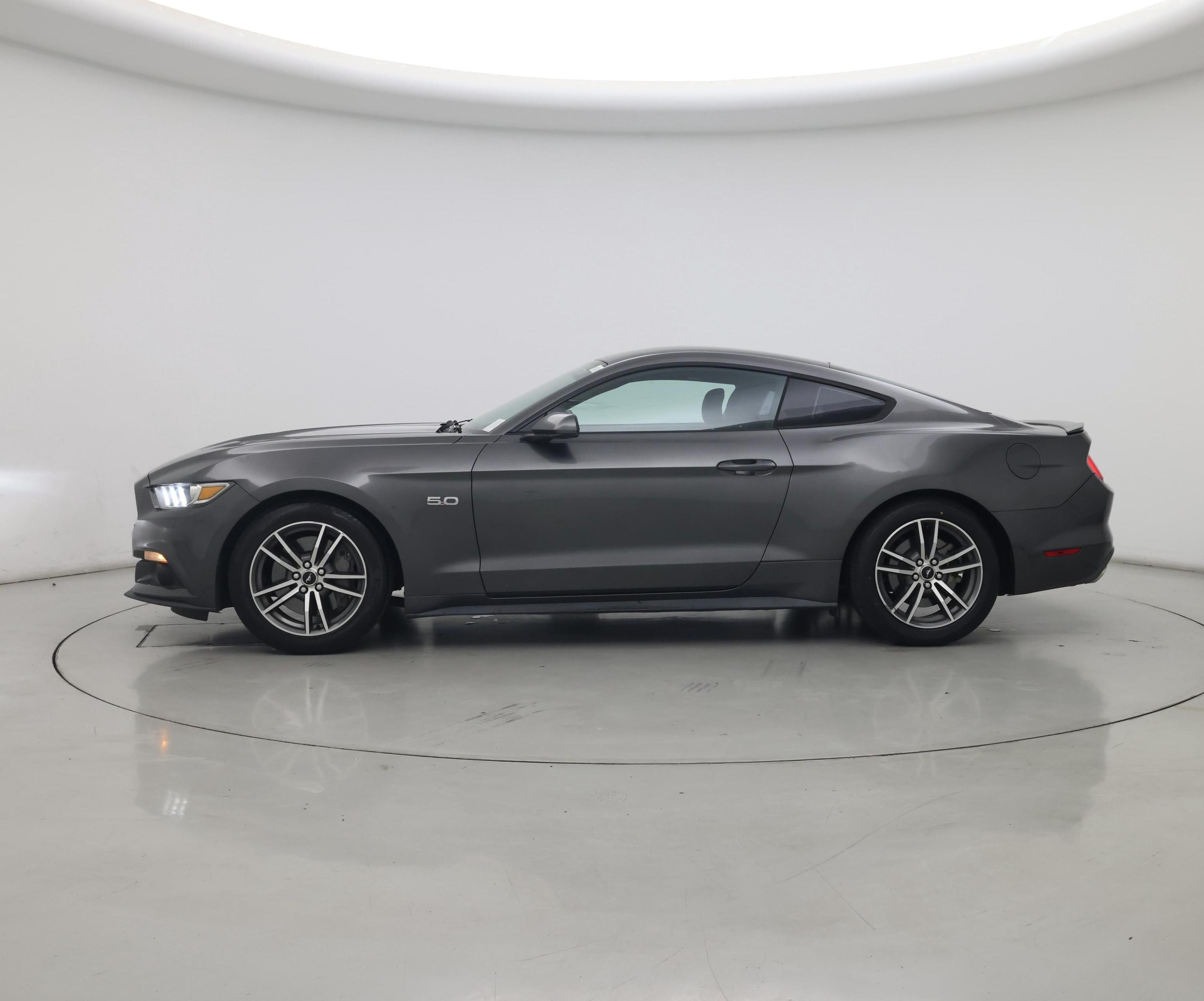 Thumbnail: 2015 Ford Mustang - 3