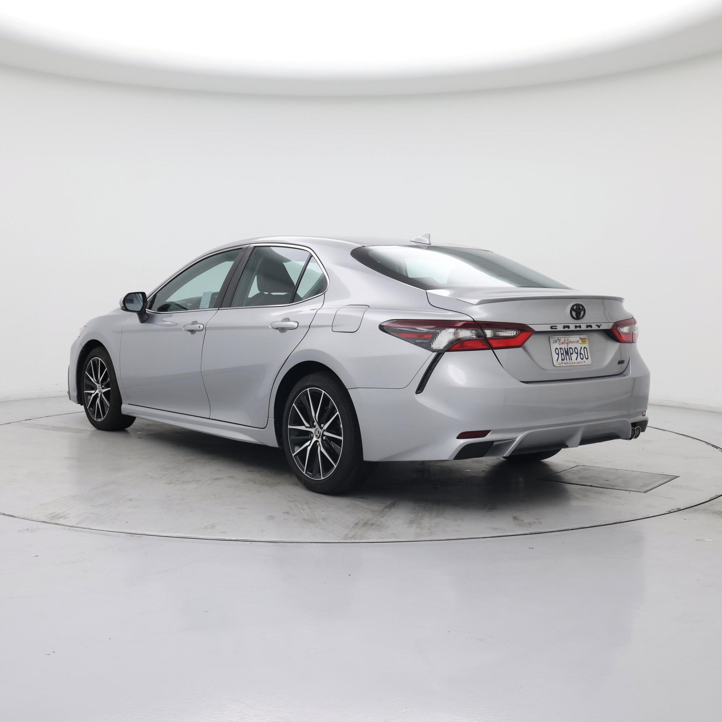 Thumbnail: 2022 Toyota Camry - 2