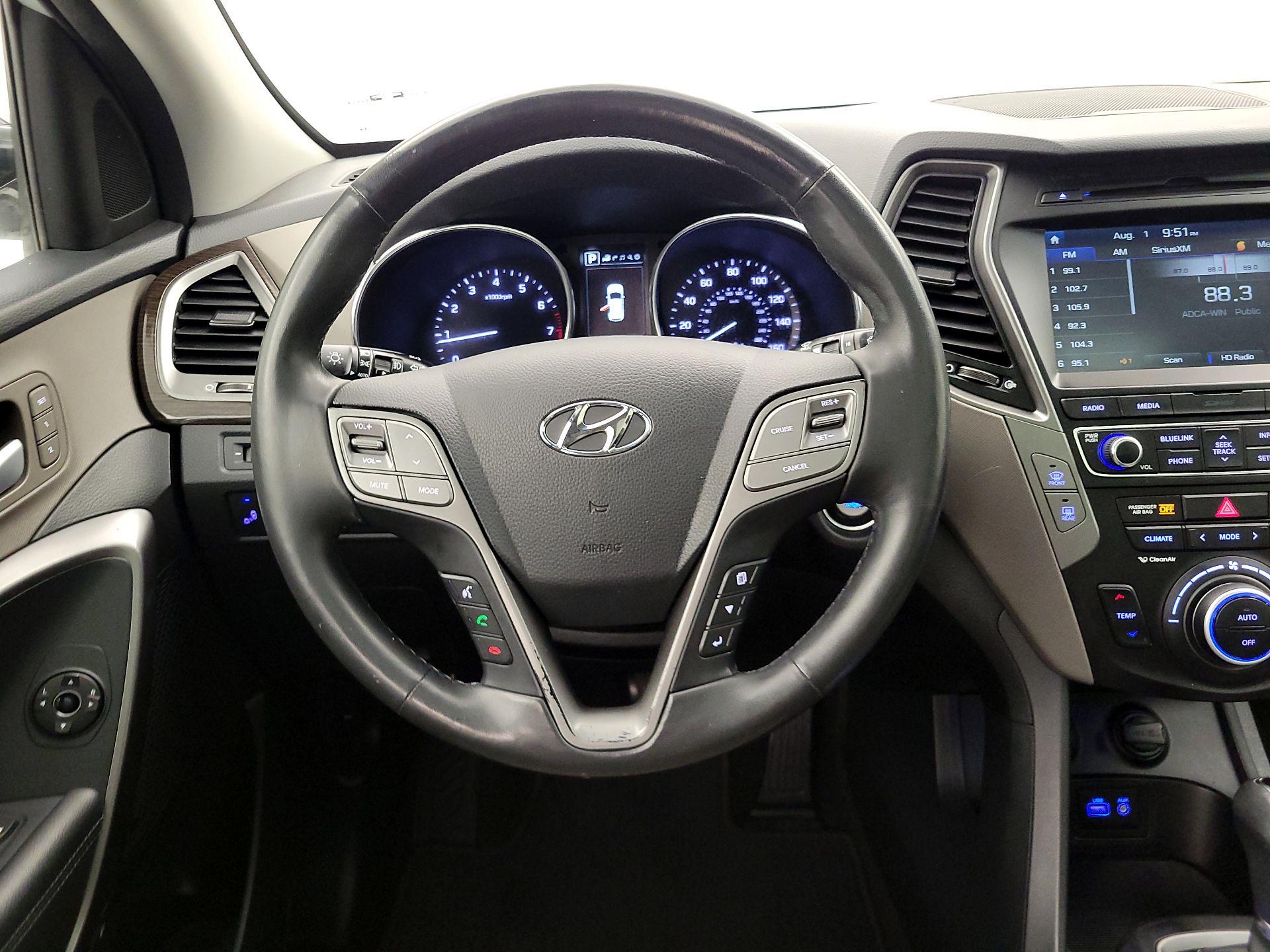 Thumbnail: 2017 Hyundai Santa Fe - 10