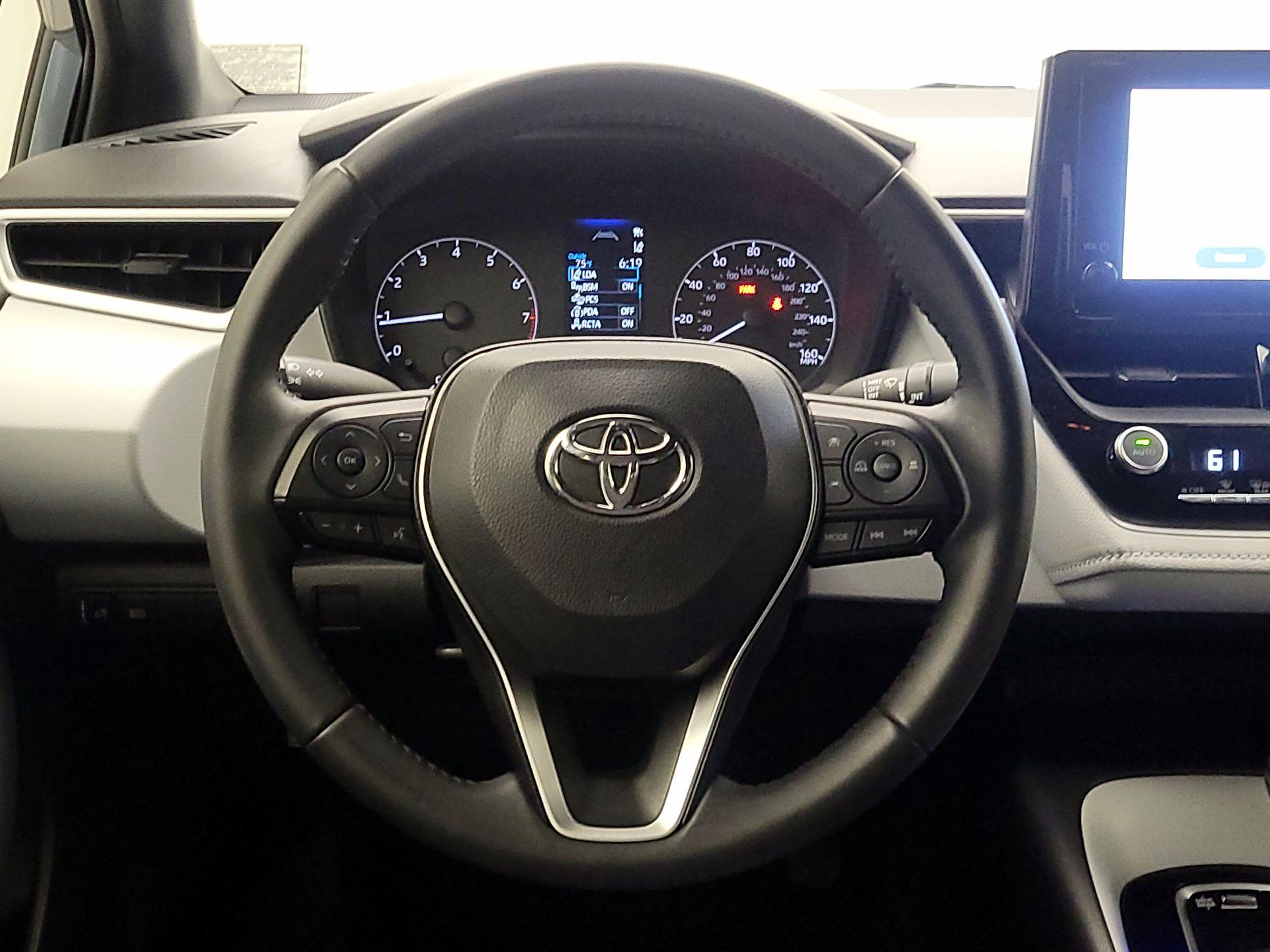 Thumbnail: 2023 Toyota Corolla - 10