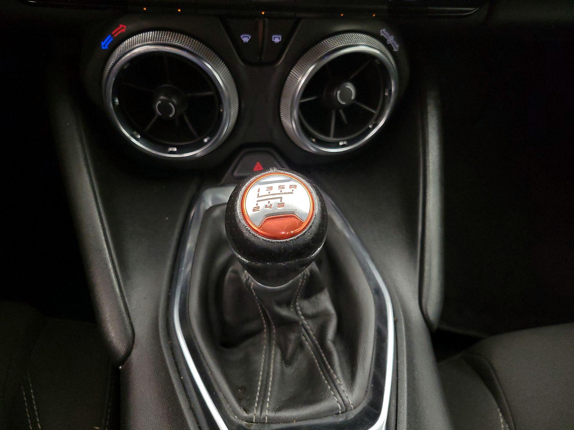 Thumbnail: 2020 Chevrolet Camaro - 18