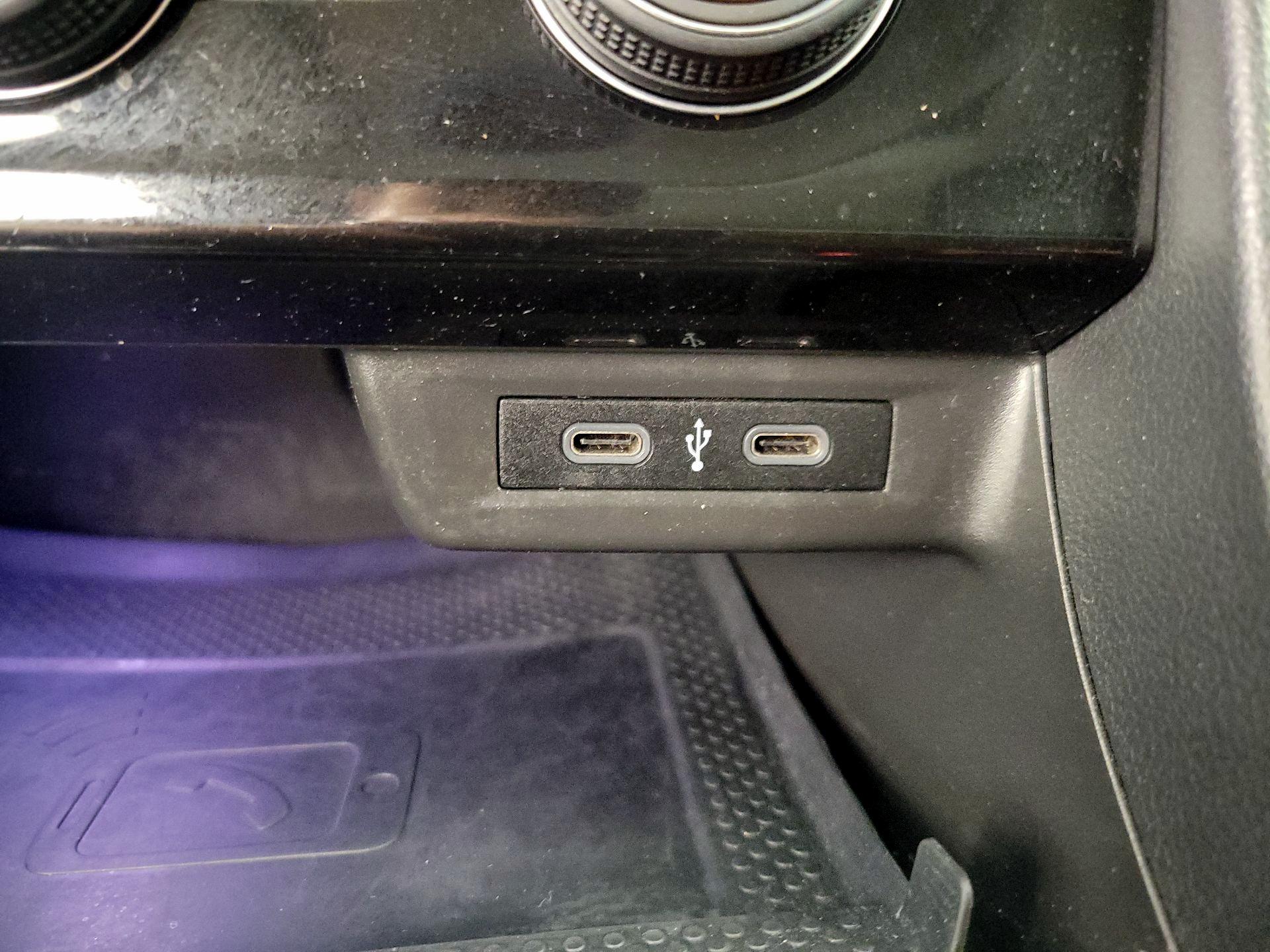 Thumbnail: 2021 Volkswagen Jetta - 18