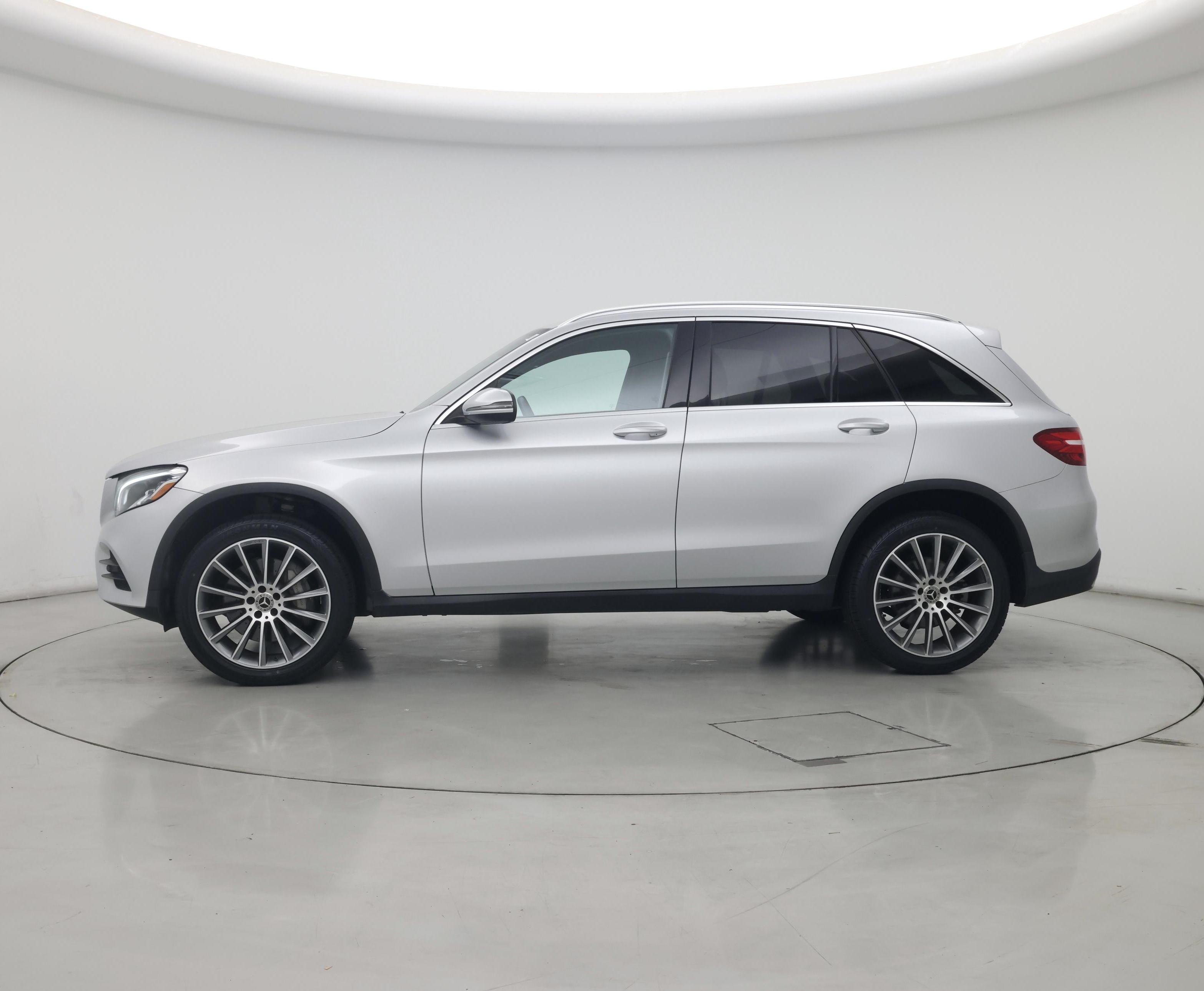 Thumbnail: 2019 Mercedes-Benz GLC - 3