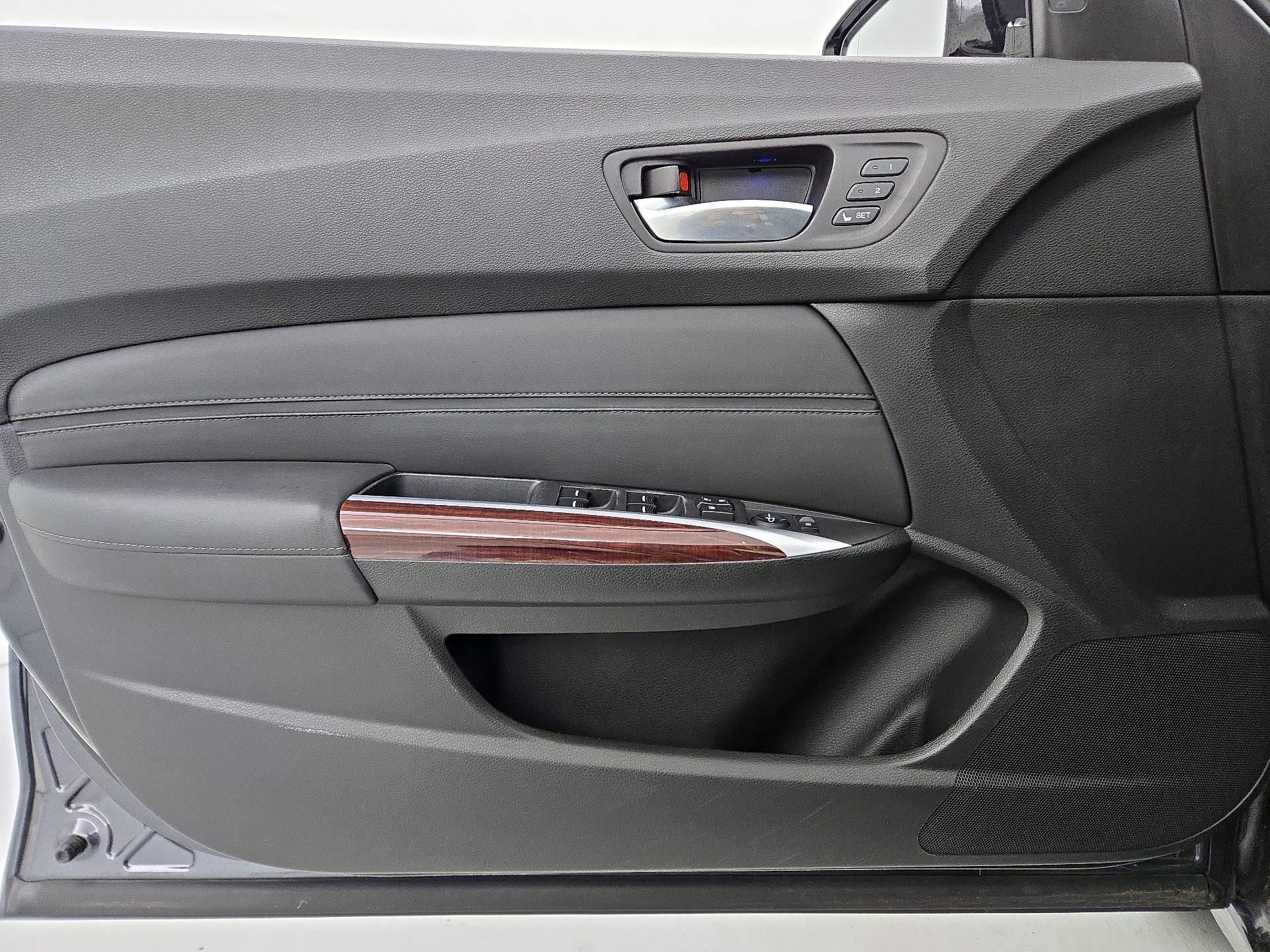 Thumbnail: 2015 Acura TLX - 12