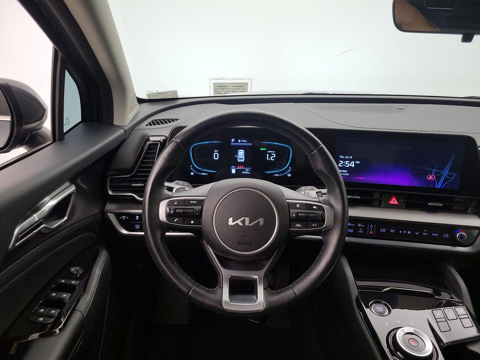 Thumbnail: 2023 Kia Sportage - 10