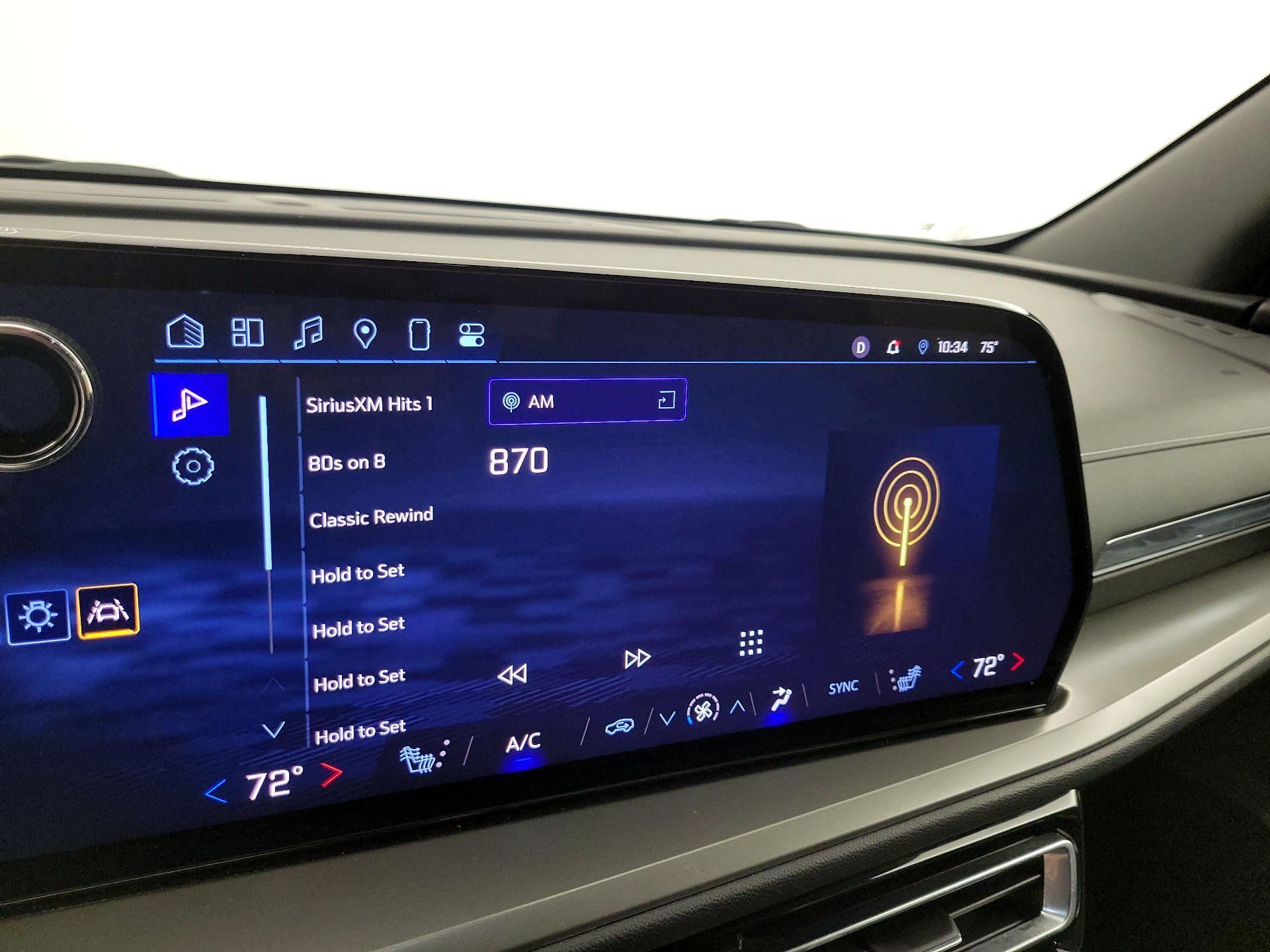 Thumbnail: 2025 Chevrolet Traverse - 15