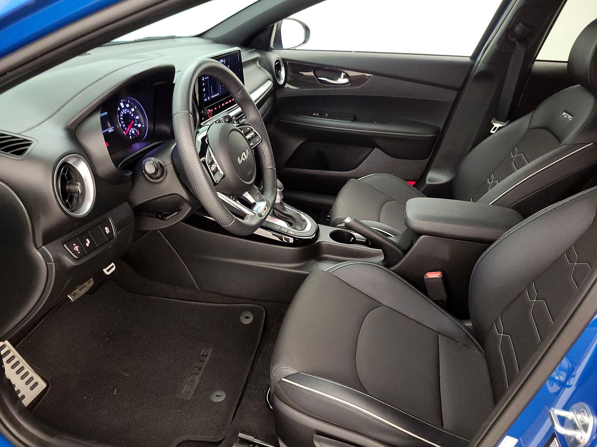 Thumbnail: 2023 Kia Forte - 11