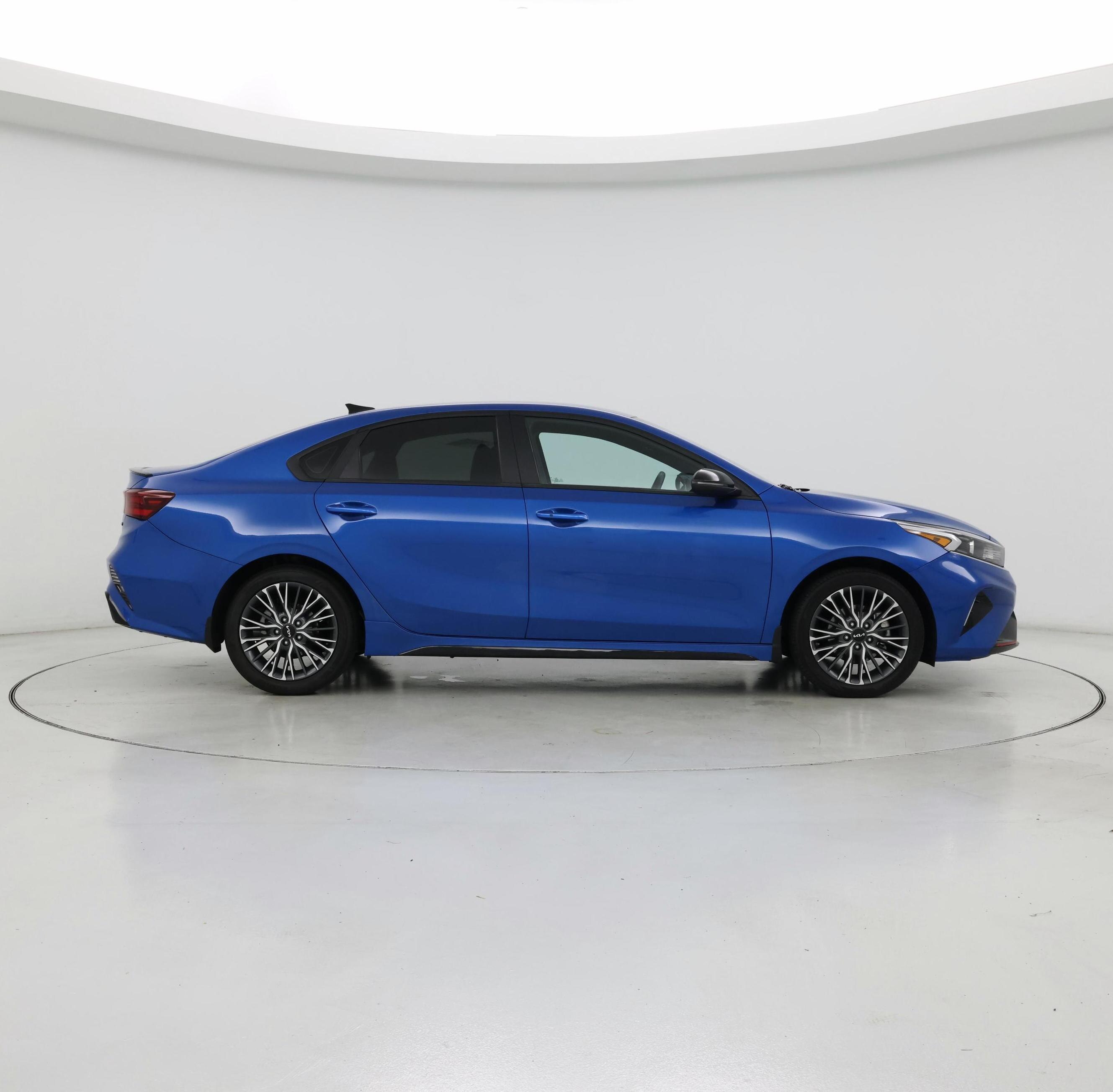 Thumbnail: 2023 Kia Forte - 7