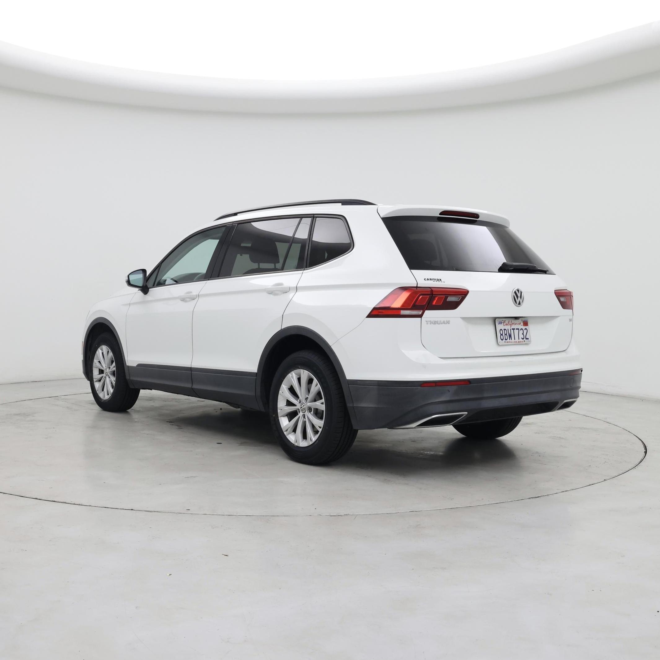 Thumbnail: 2018 Volkswagen Tiguan - 2