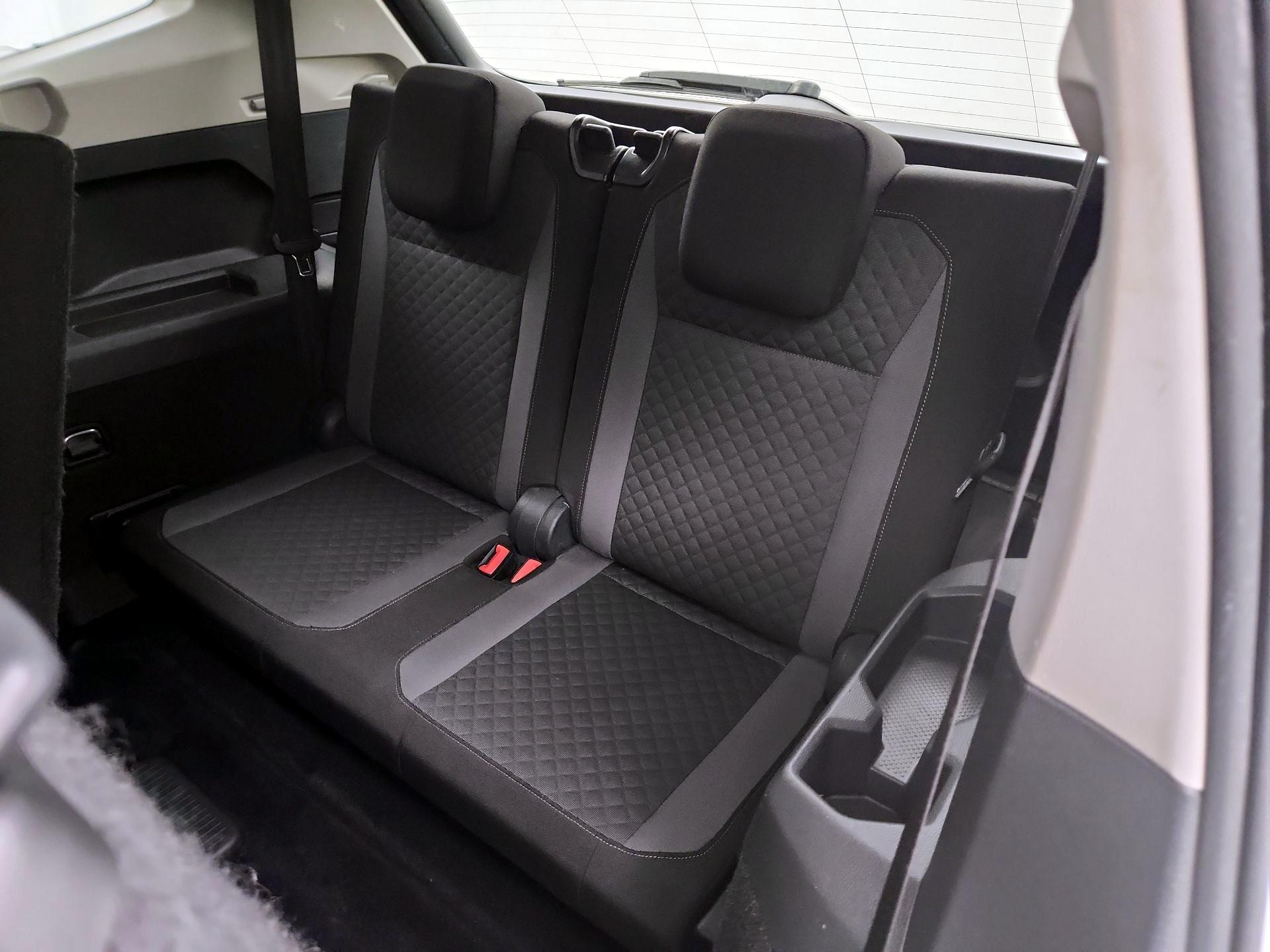 Thumbnail: 2018 Volkswagen Tiguan - 20