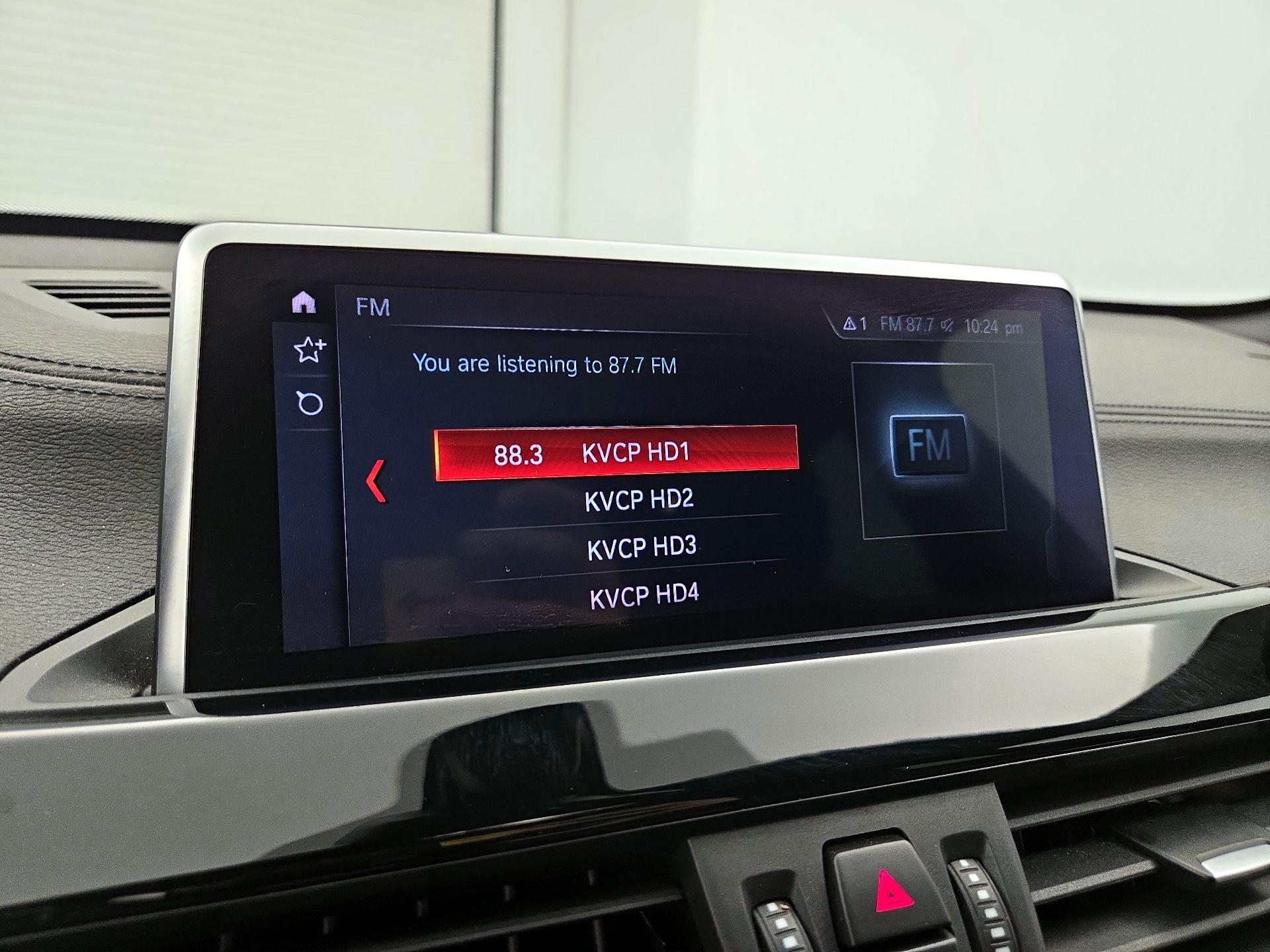 Thumbnail: 2021 BMW X1 - 16