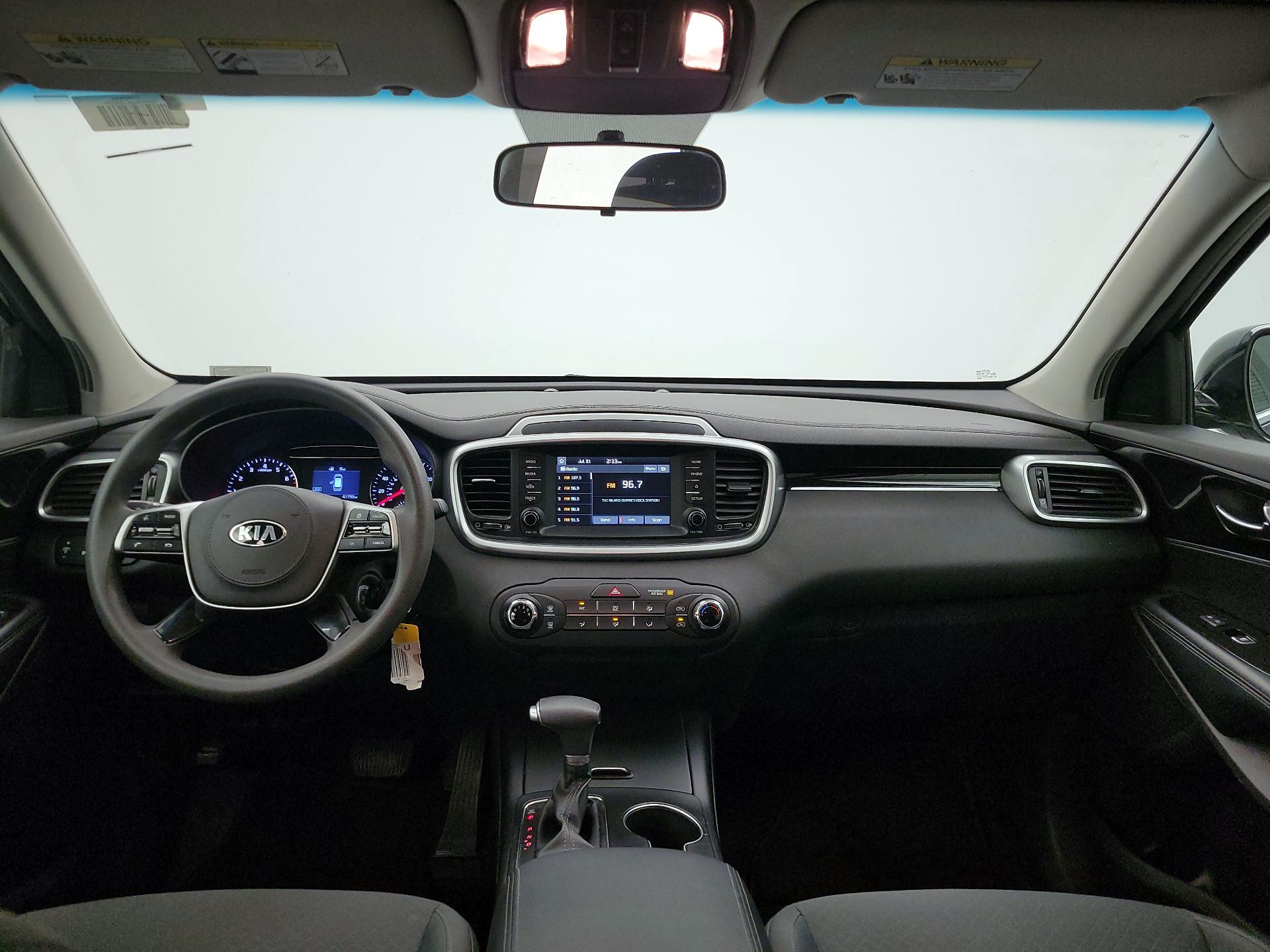 Thumbnail: 2020 Kia Sorento - 9