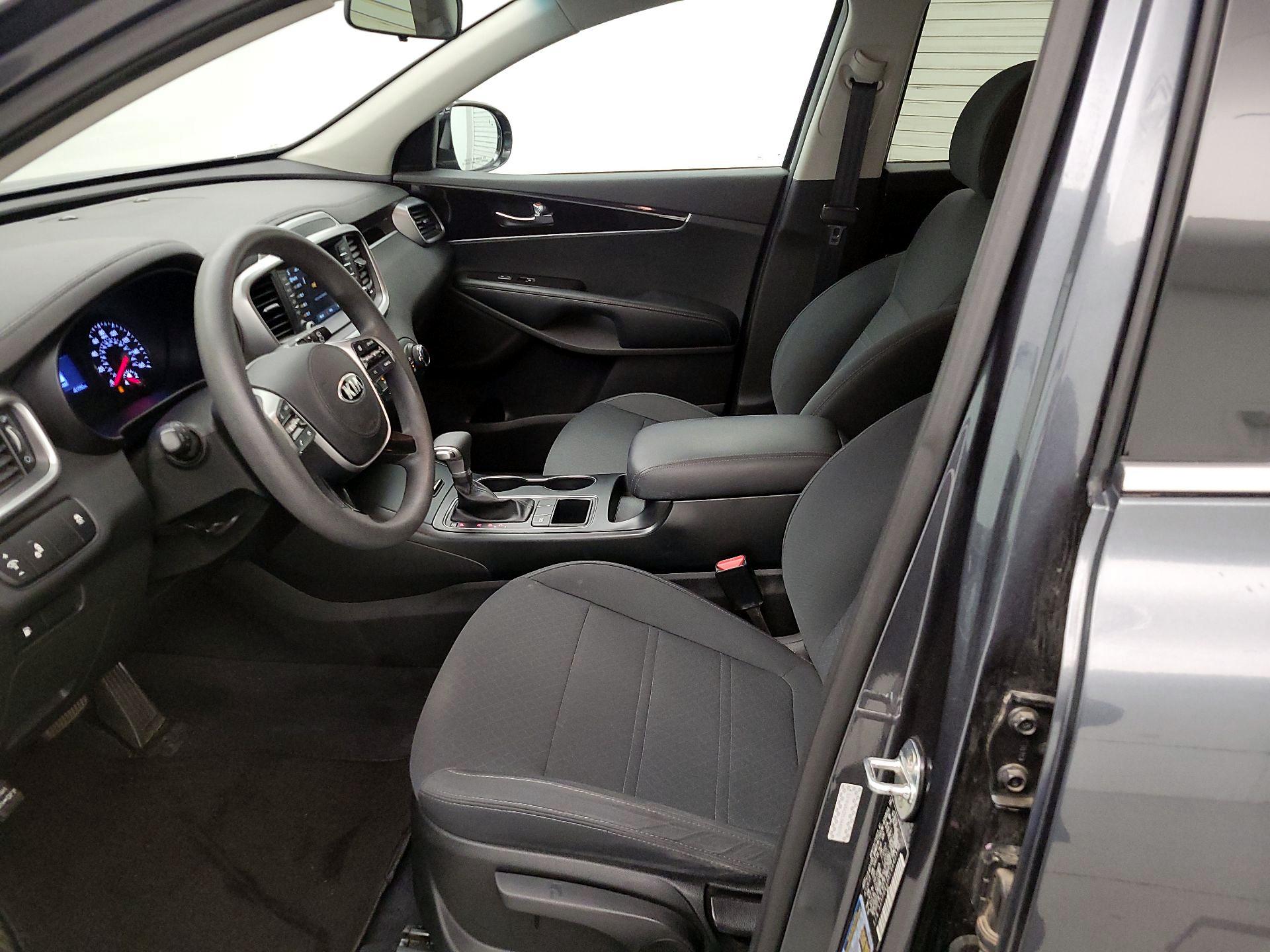 Thumbnail: 2020 Kia Sorento - 11