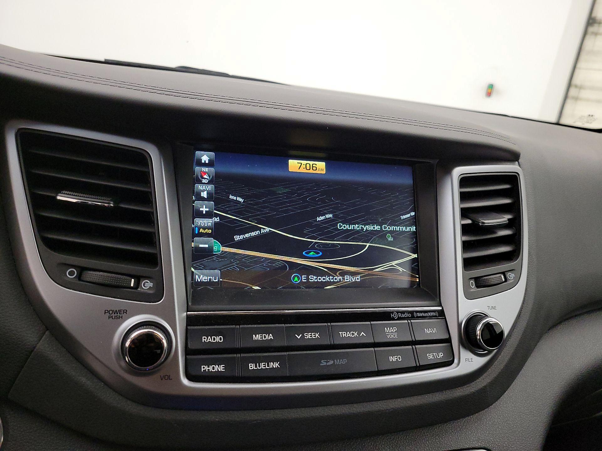 Thumbnail: 2016 Hyundai Tucson - 14