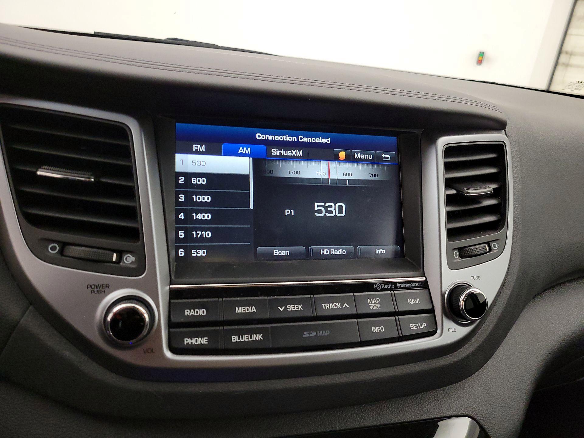 Thumbnail: 2016 Hyundai Tucson - 16