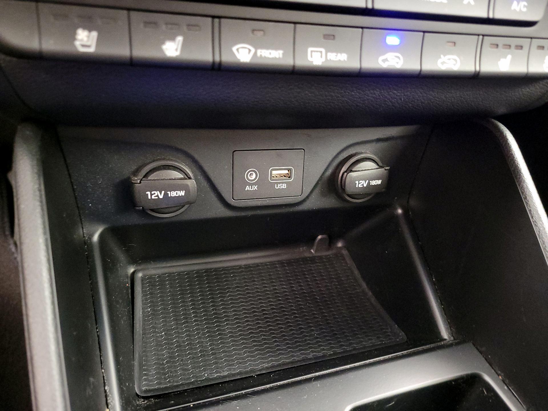 Thumbnail: 2016 Hyundai Tucson - 19