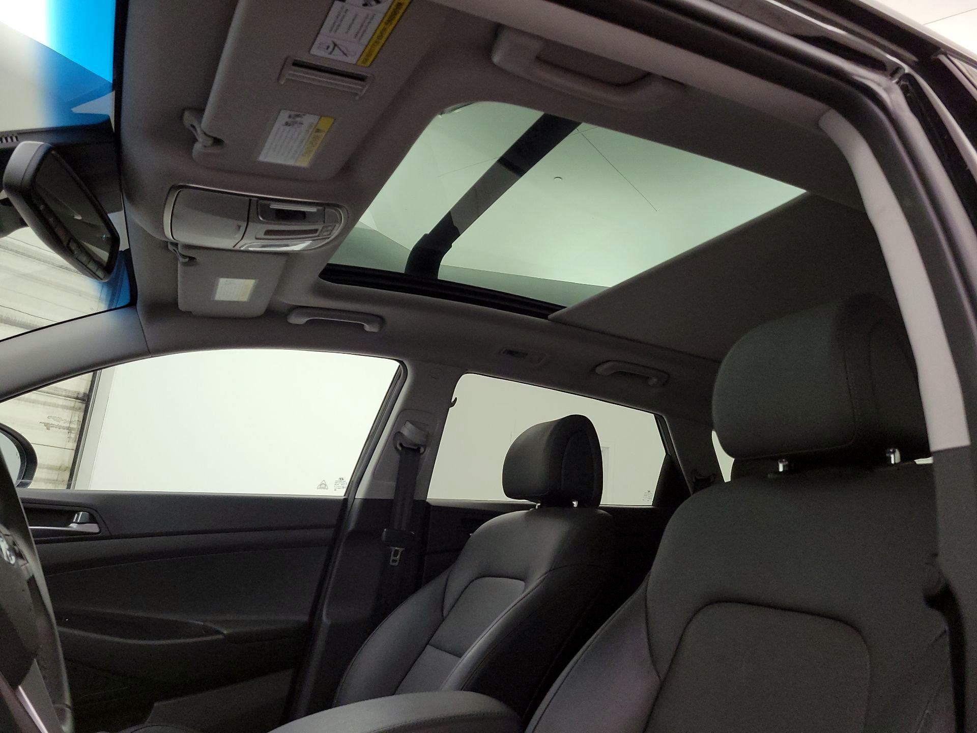 Thumbnail: 2016 Hyundai Tucson - 20