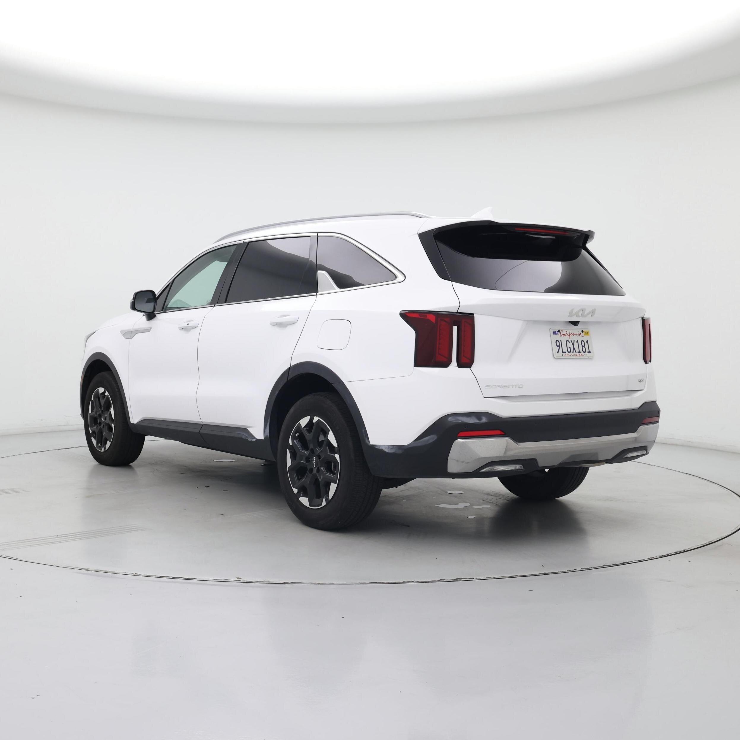 Thumbnail: 2024 Kia Sorento - 2