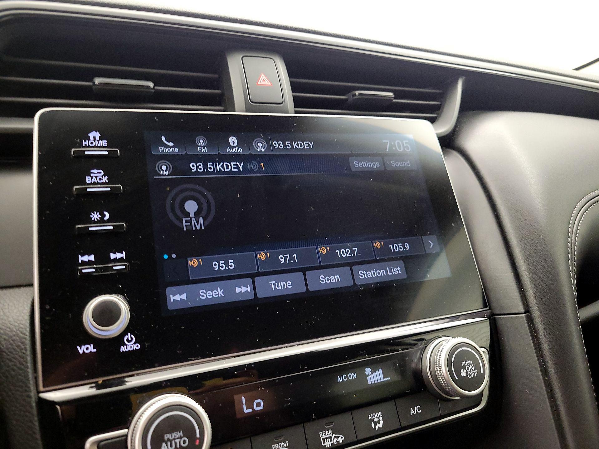 Thumbnail: 2019 Honda Insight - 14