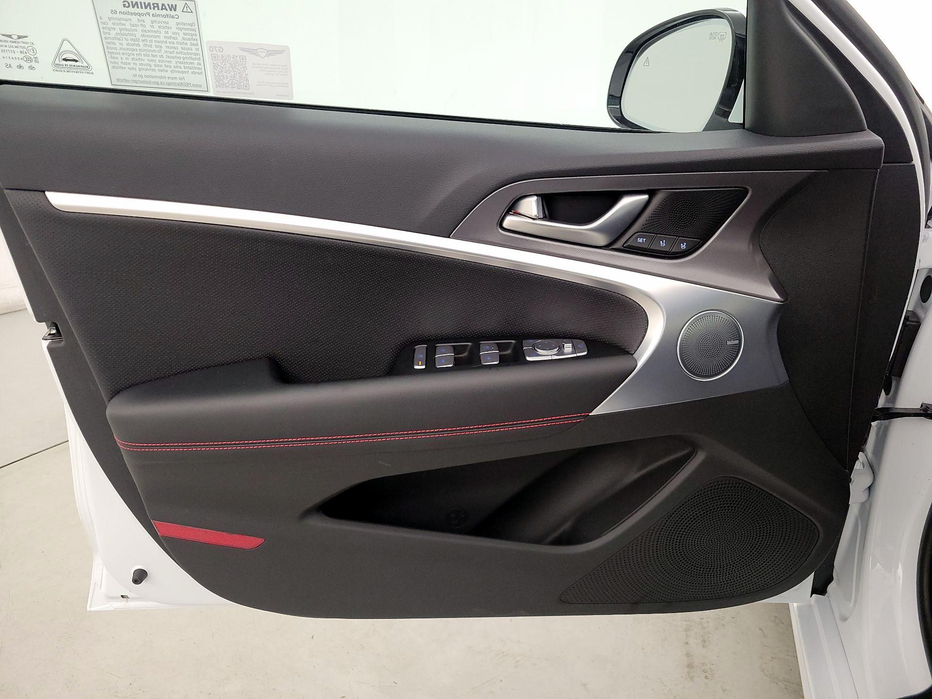 Thumbnail: 2025 Genesis G70 - 12