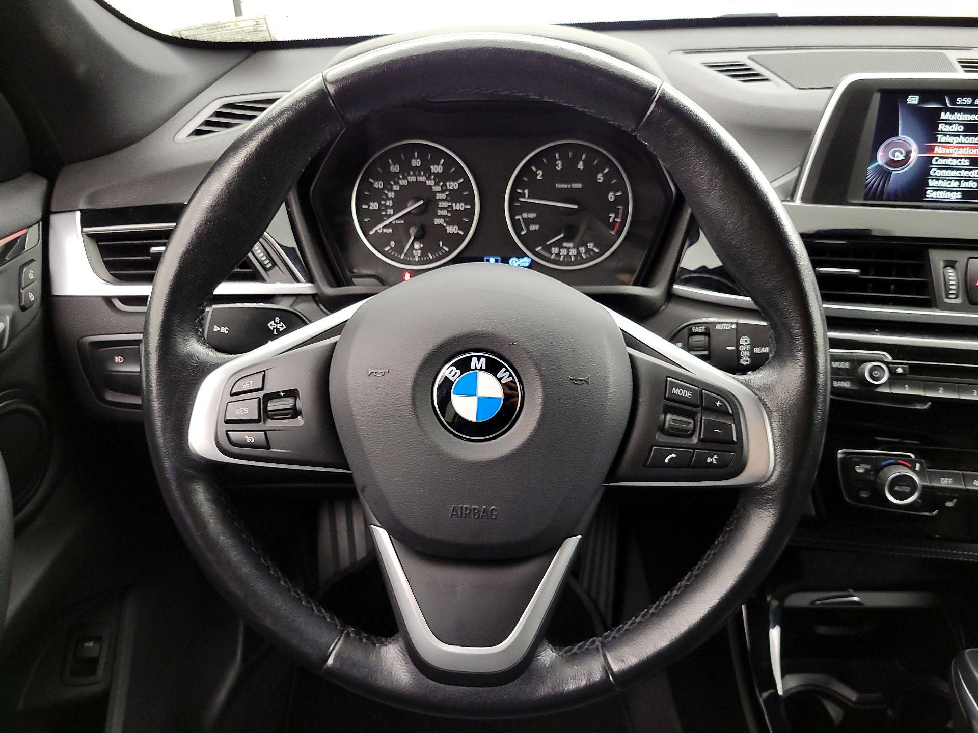 Thumbnail: 2016 BMW X1 - 10