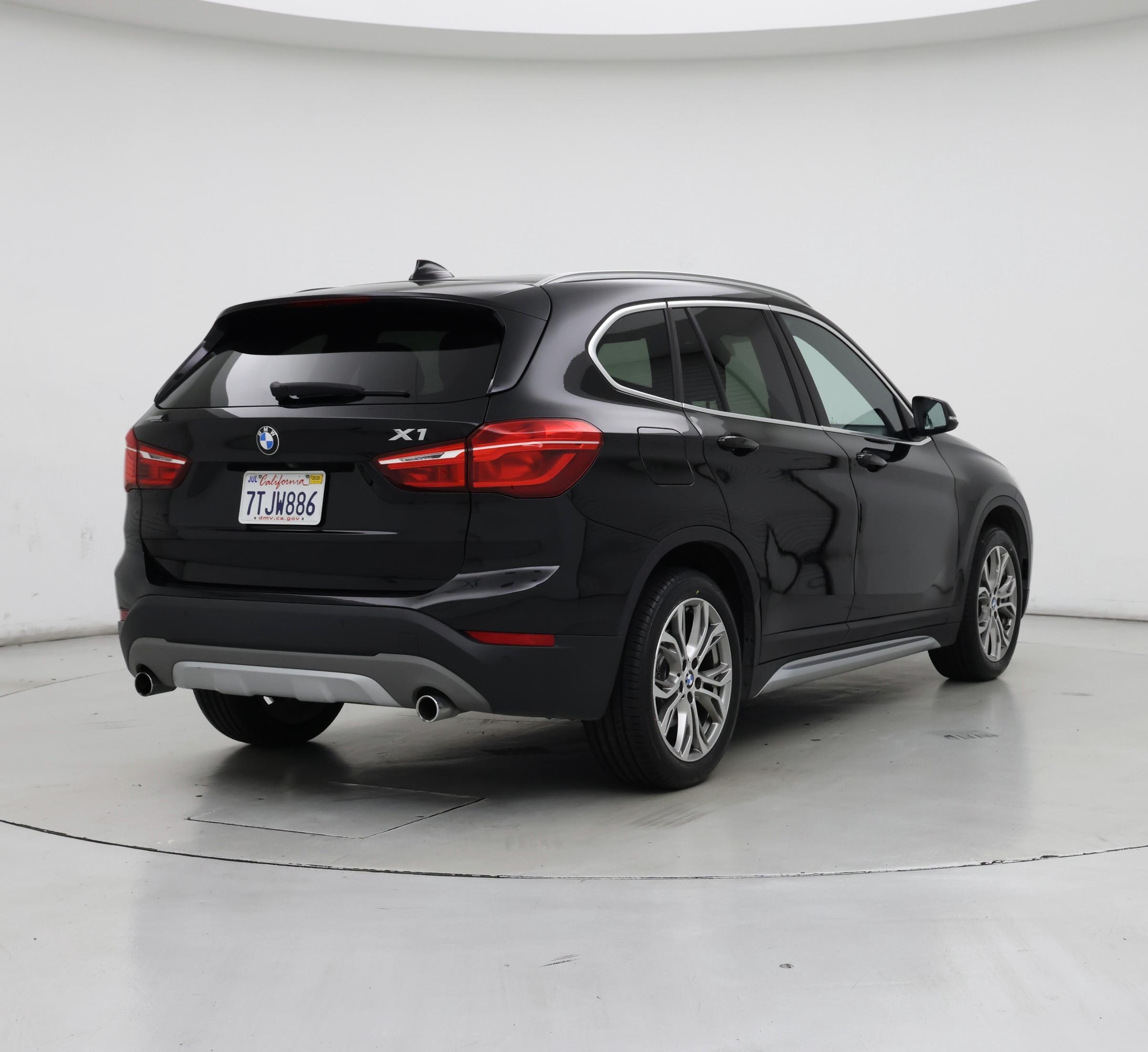 Thumbnail: 2016 BMW X1 - 8