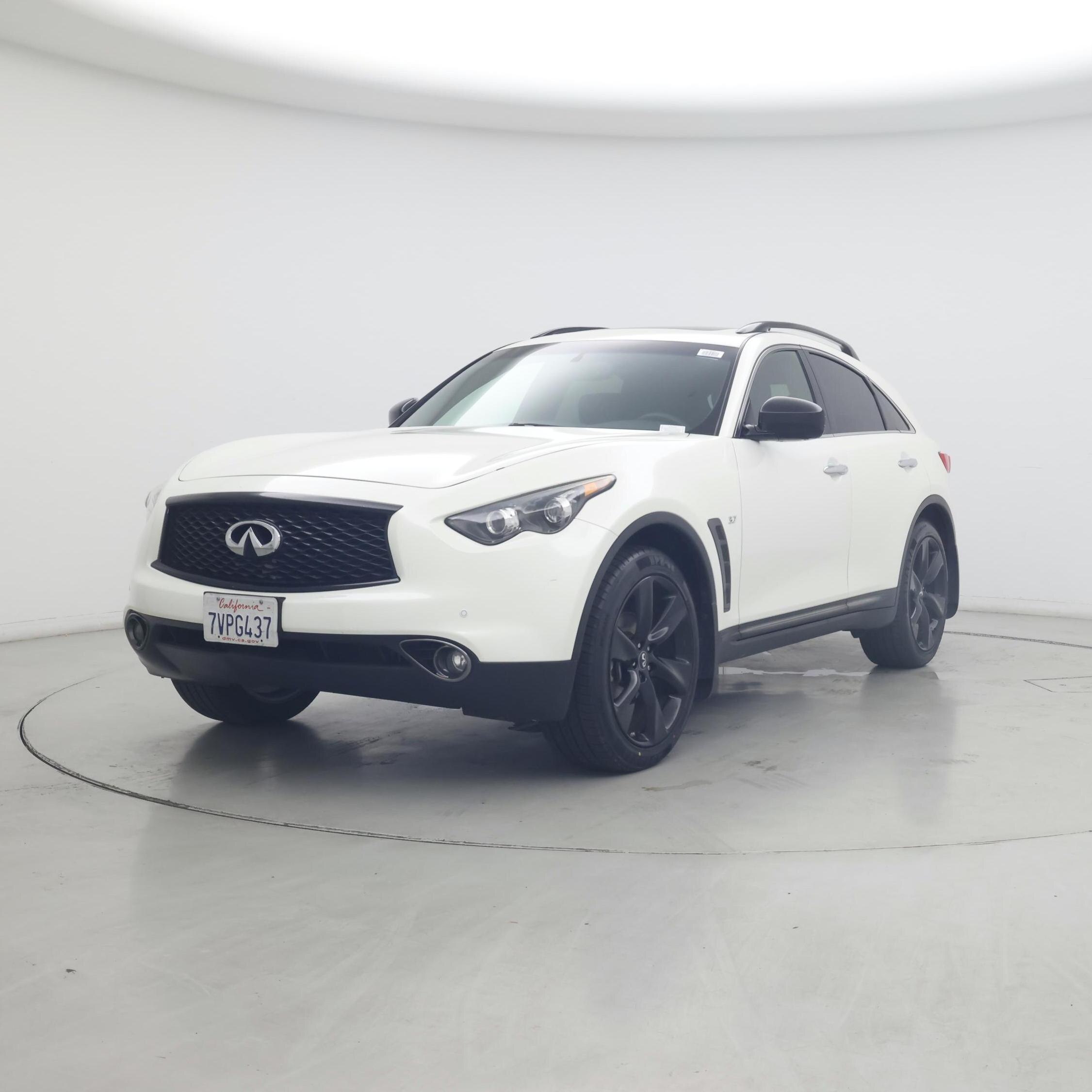 Thumbnail: 2017 INFINITI QX70 - 4