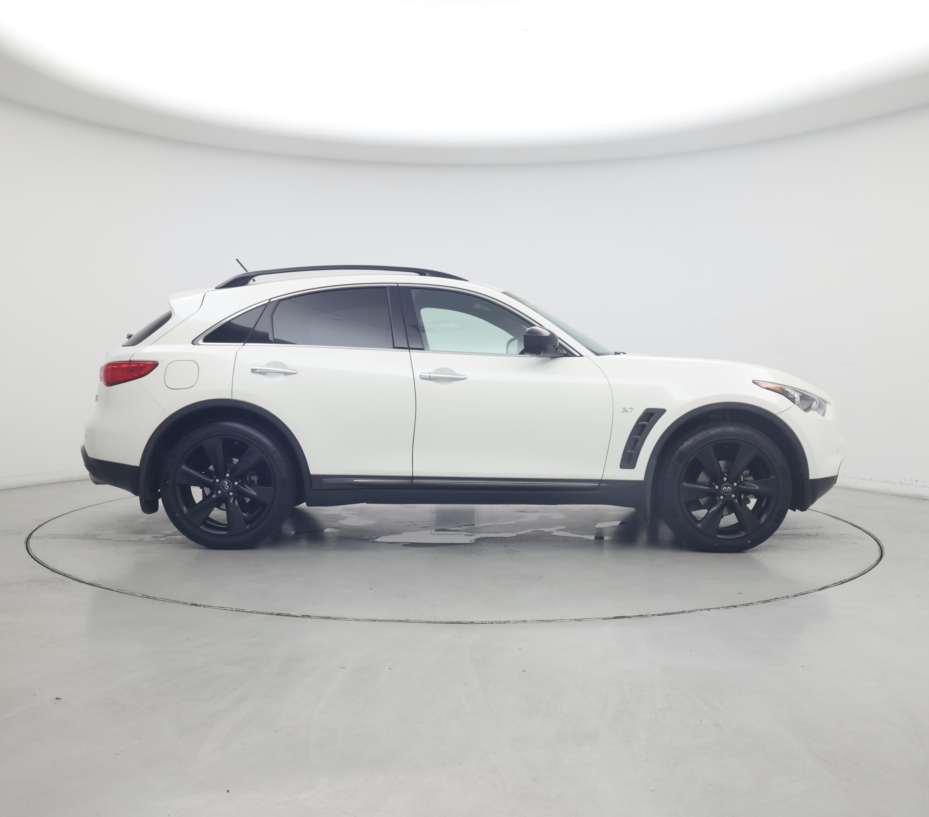 Thumbnail: 2017 INFINITI QX70 - 7